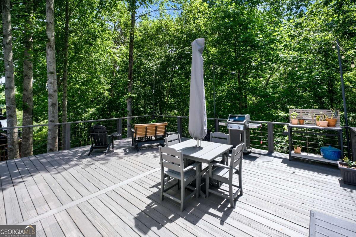220 Lakeside Drive Property Photo 37