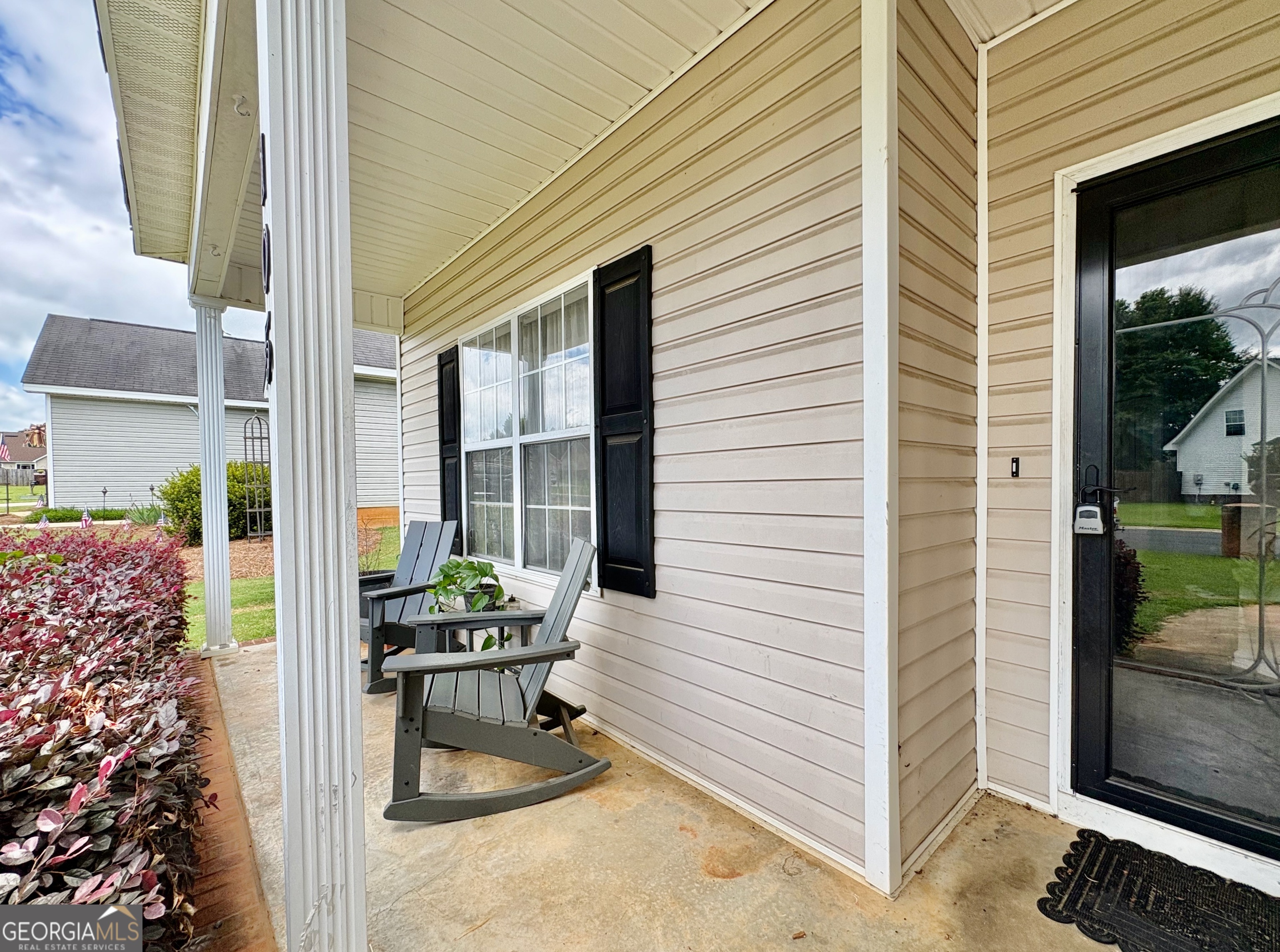 105 Yarrow Boulevard Property Photo 3