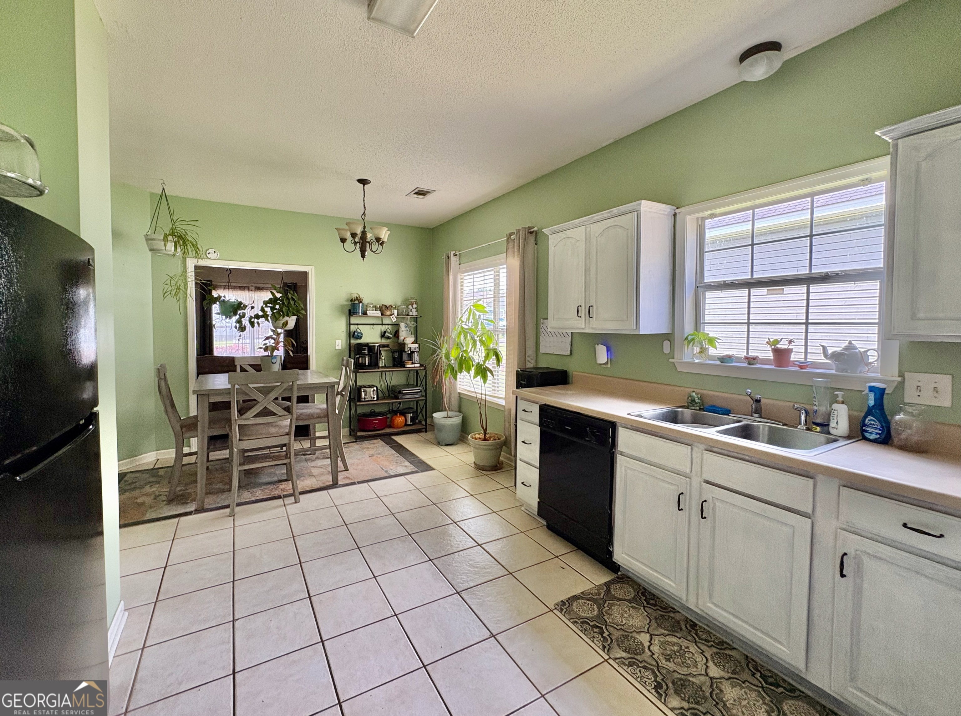 105 Yarrow Boulevard Property Photo 9