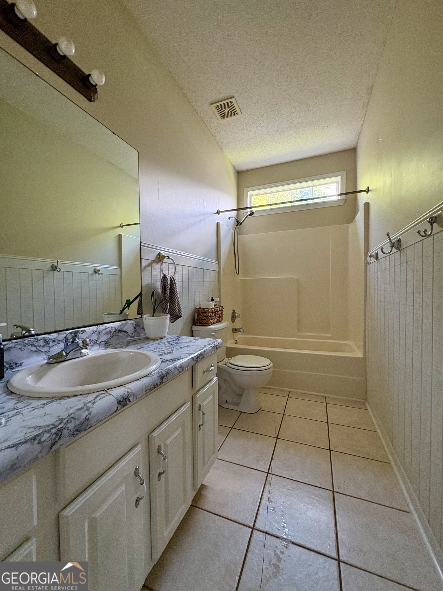 105 Yarrow Boulevard Property Photo 14