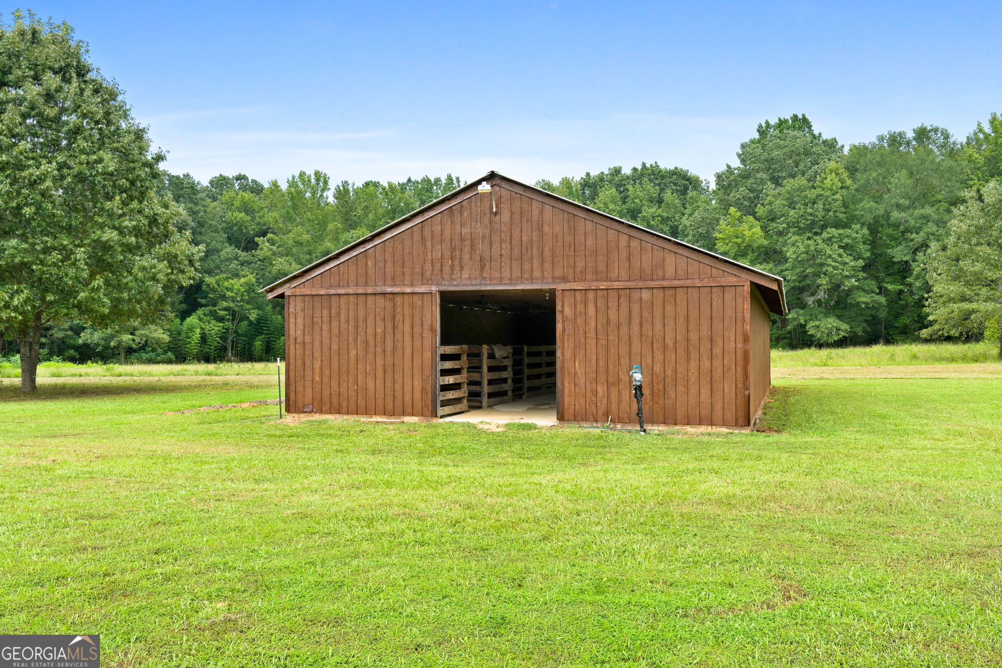 3255 Alvaton Road Property Photo 5