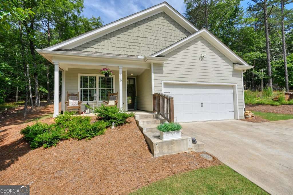 110 Cherry Court Property Photo 2
