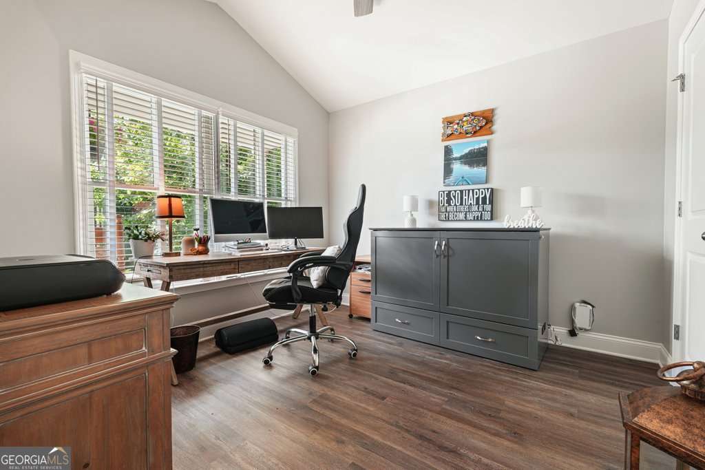110 Cherry Court Property Photo 32