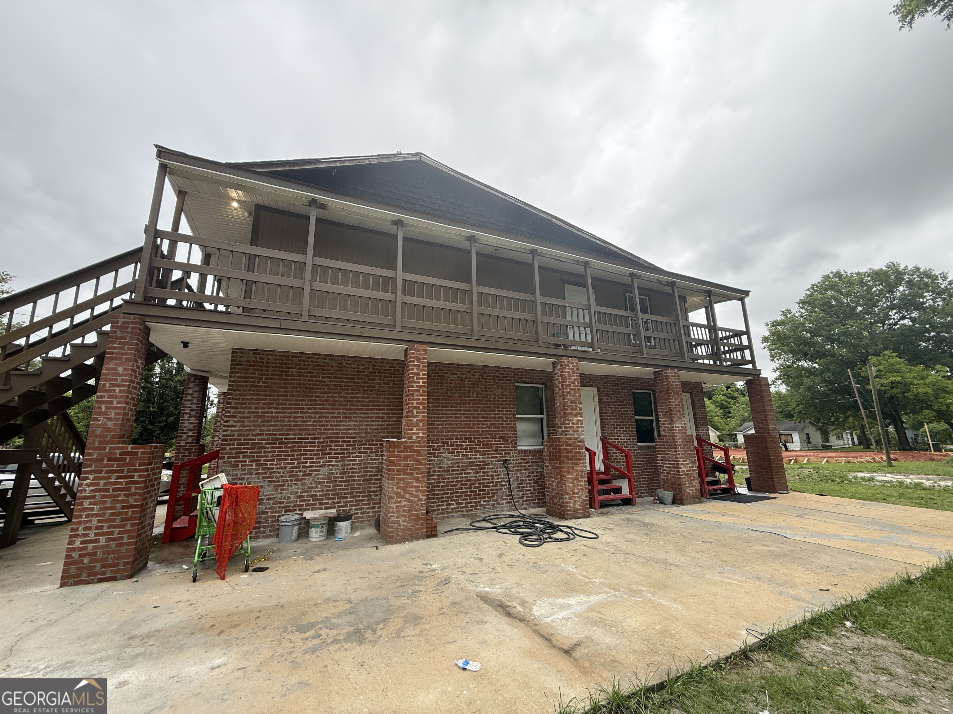 1011 Pine Street Property Photo 2