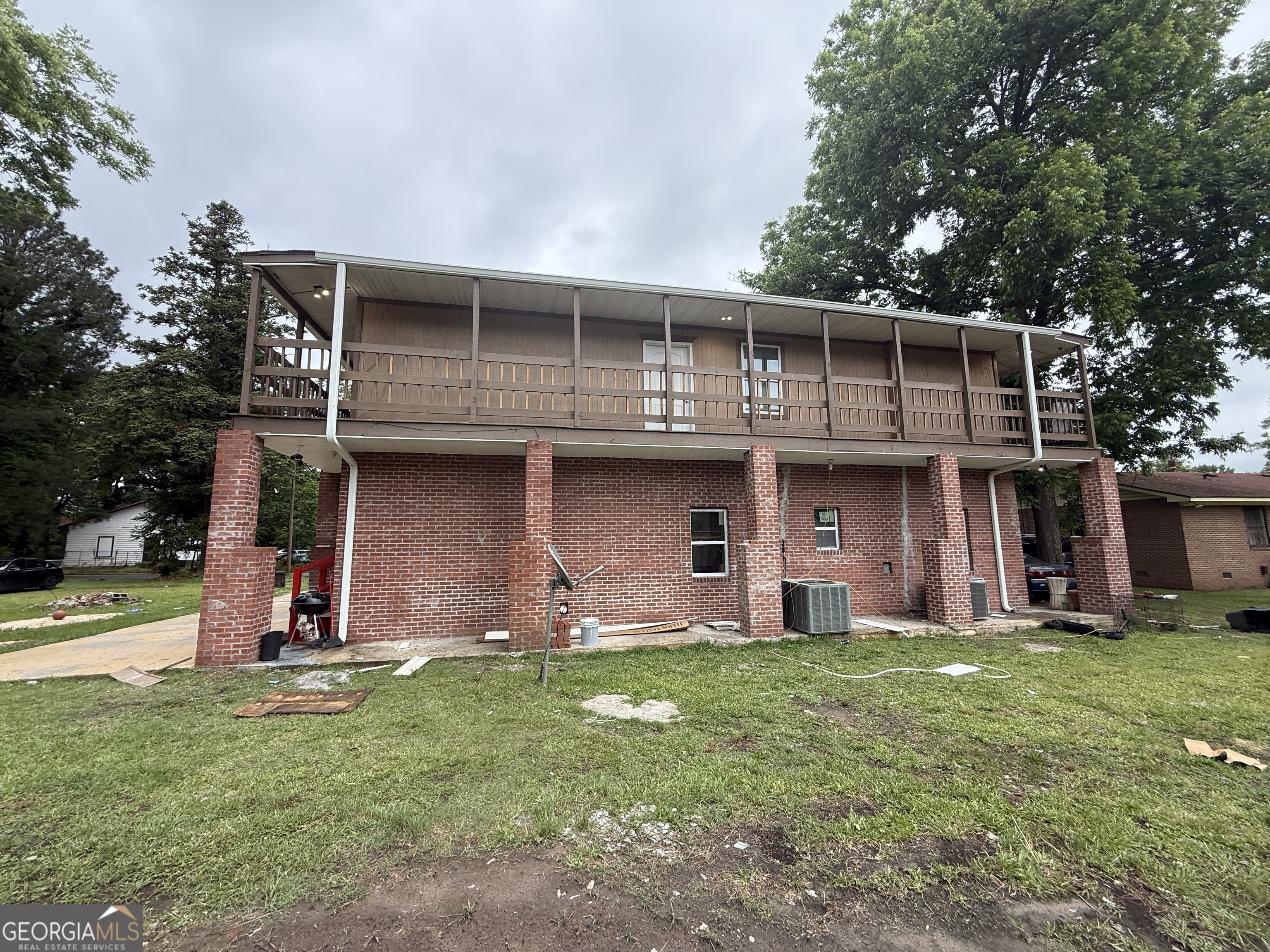 1011 Pine Street Property Photo 4