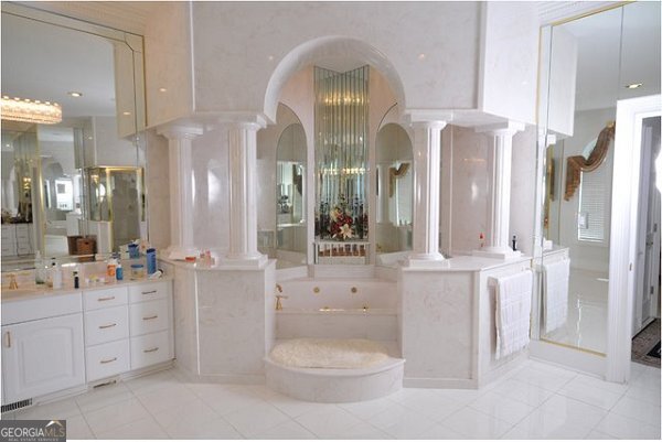 170 Howard Oaks Drive Property Photo 18