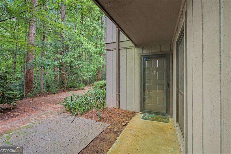 319 Smokerise Circle Se Property Photo 5