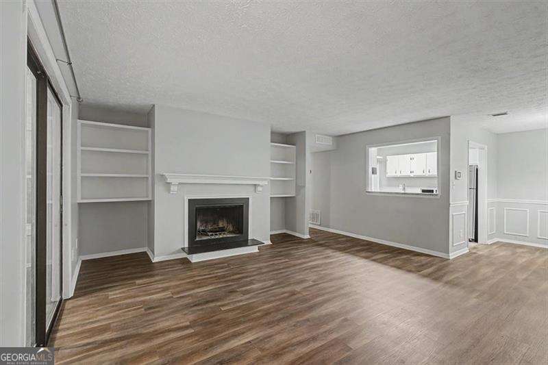 319 Smokerise Circle Se Property Photo 8