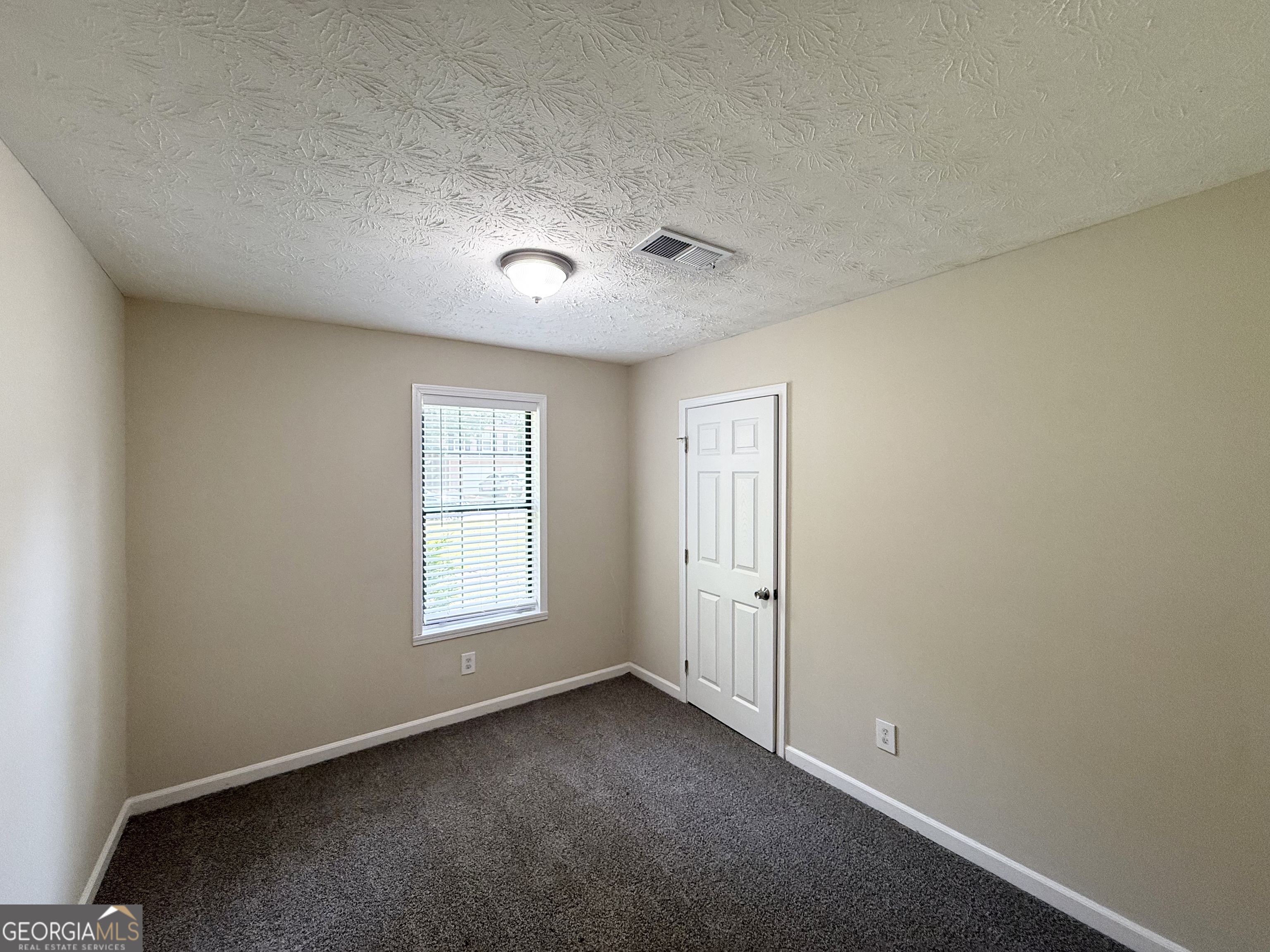 4751 White Oak Path Property Photo 13