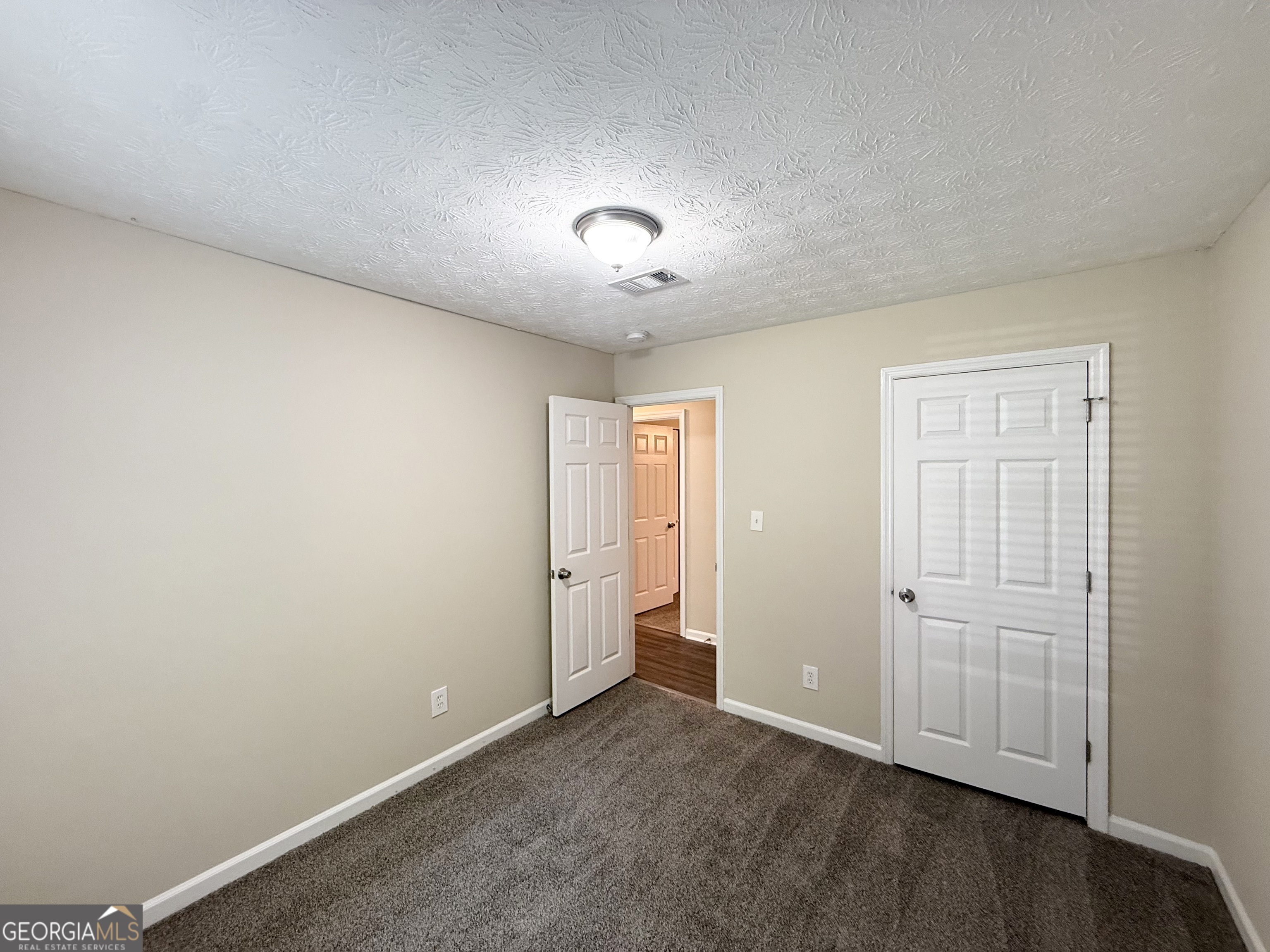 4751 White Oak Path Property Photo 15