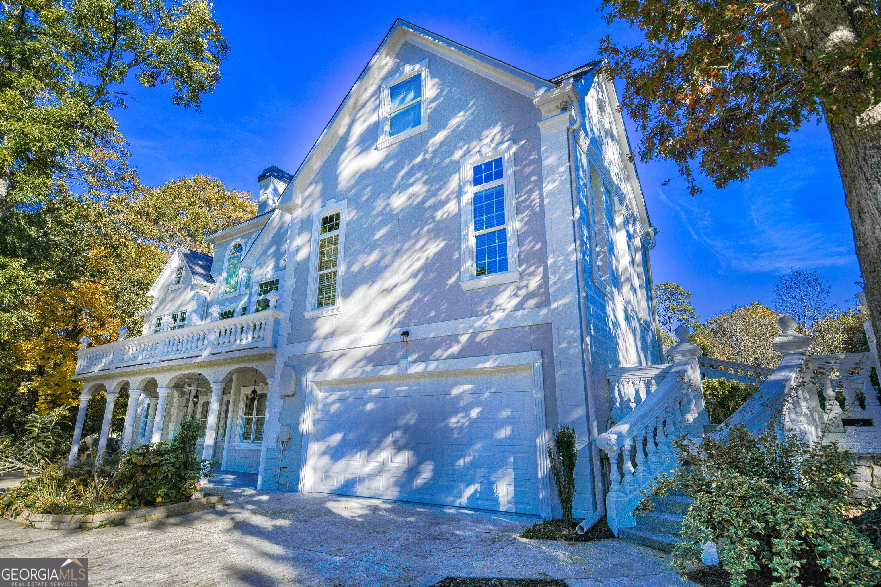 6020 Riverside Drive Property Photo 10