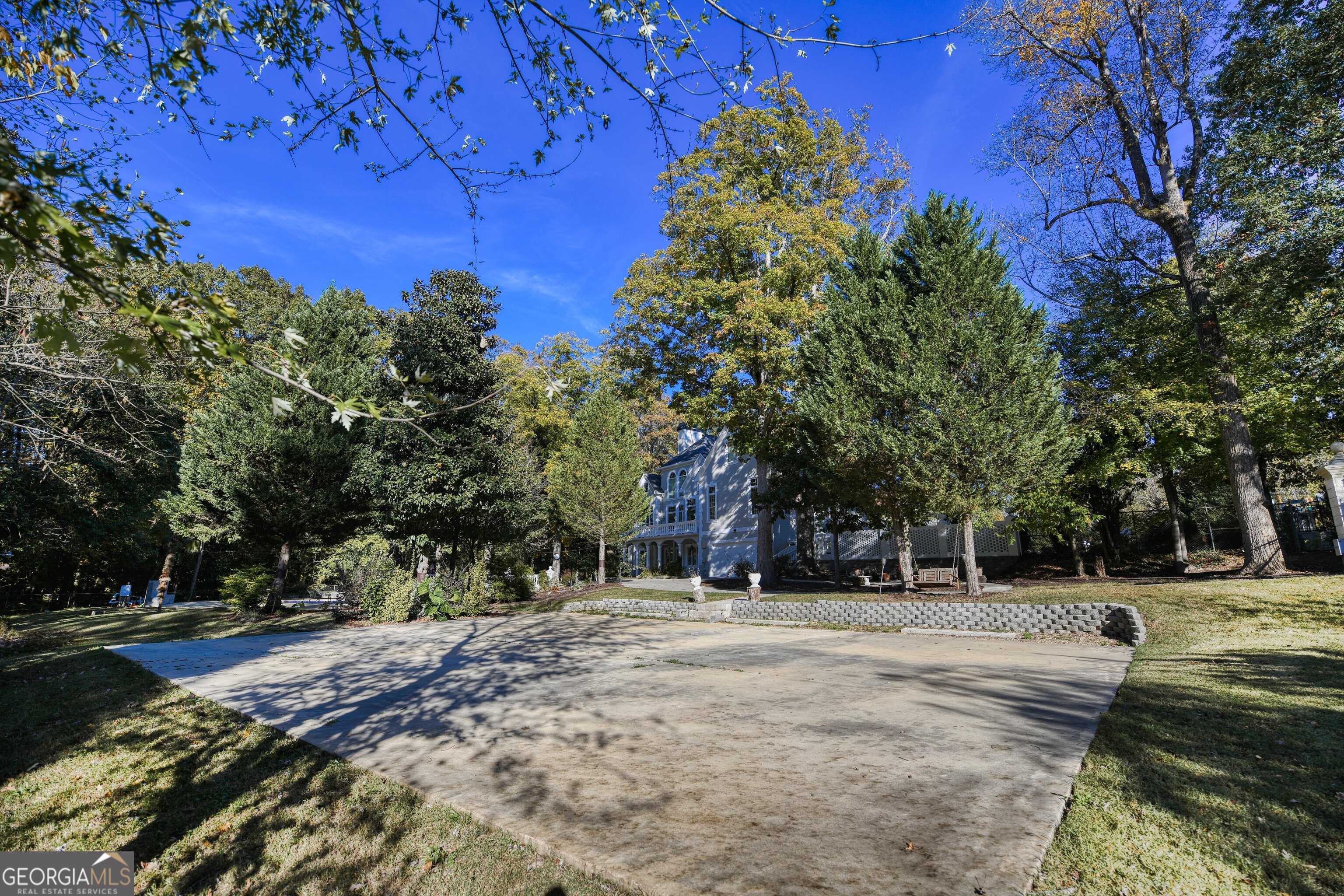 6020 Riverside Drive Property Photo 17