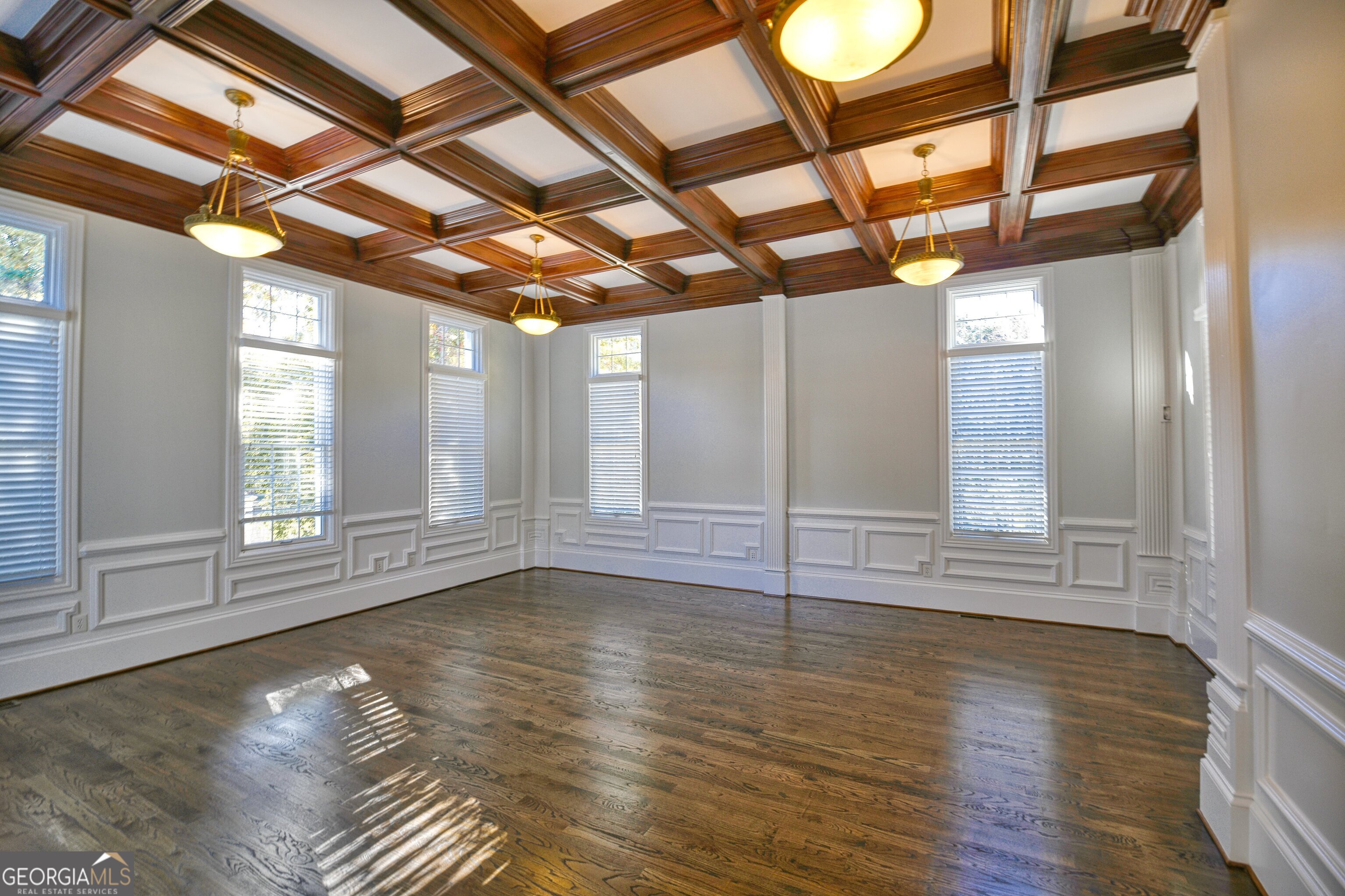 6020 Riverside Drive Property Photo 29