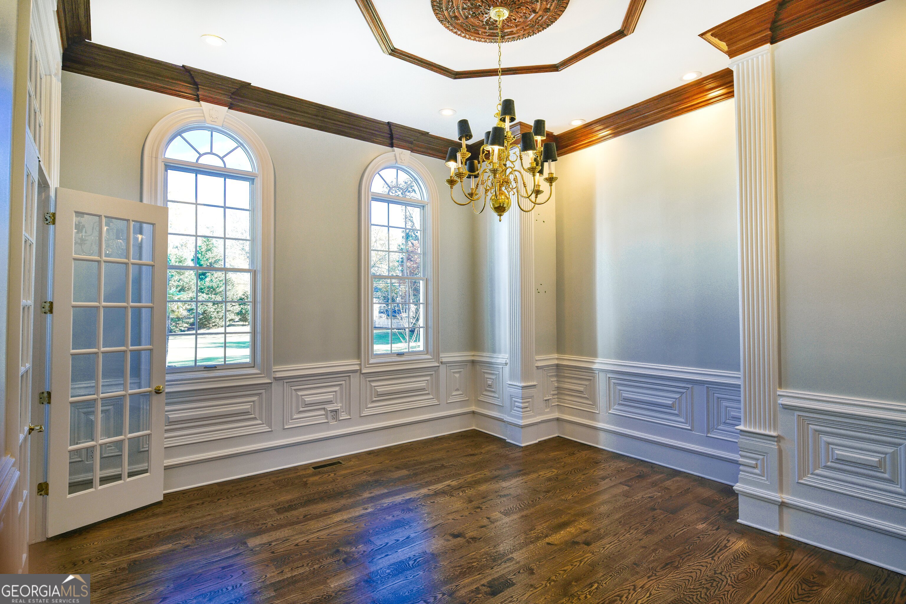 6020 Riverside Drive Property Photo 44