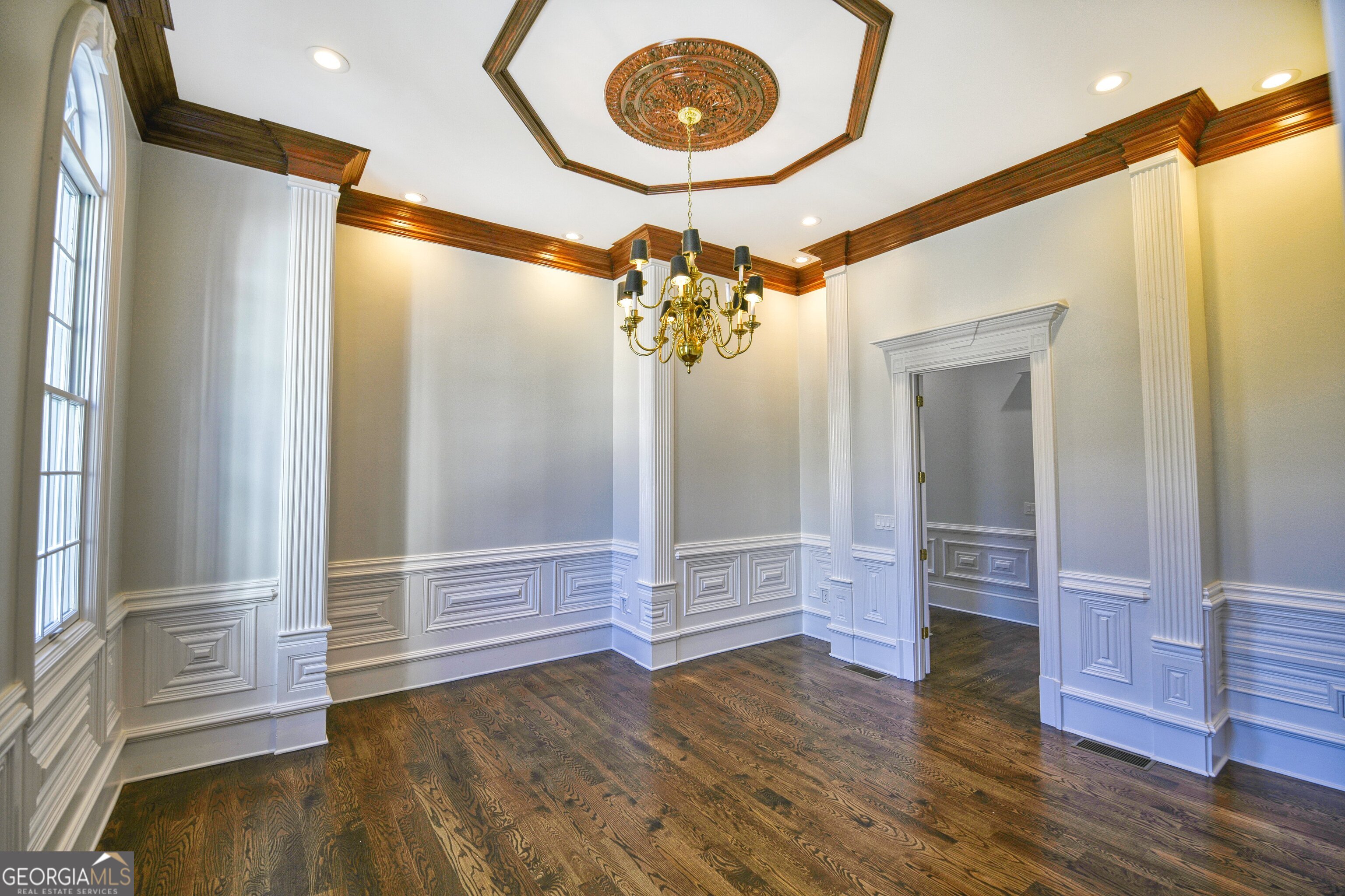 6020 Riverside Drive Property Photo 45