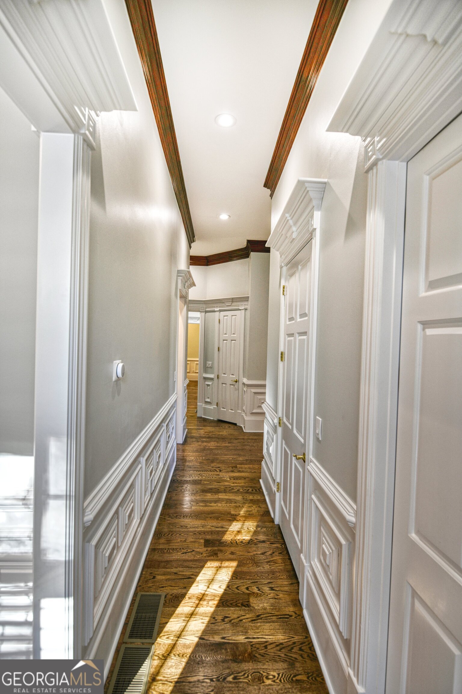 6020 Riverside Drive Property Photo 46