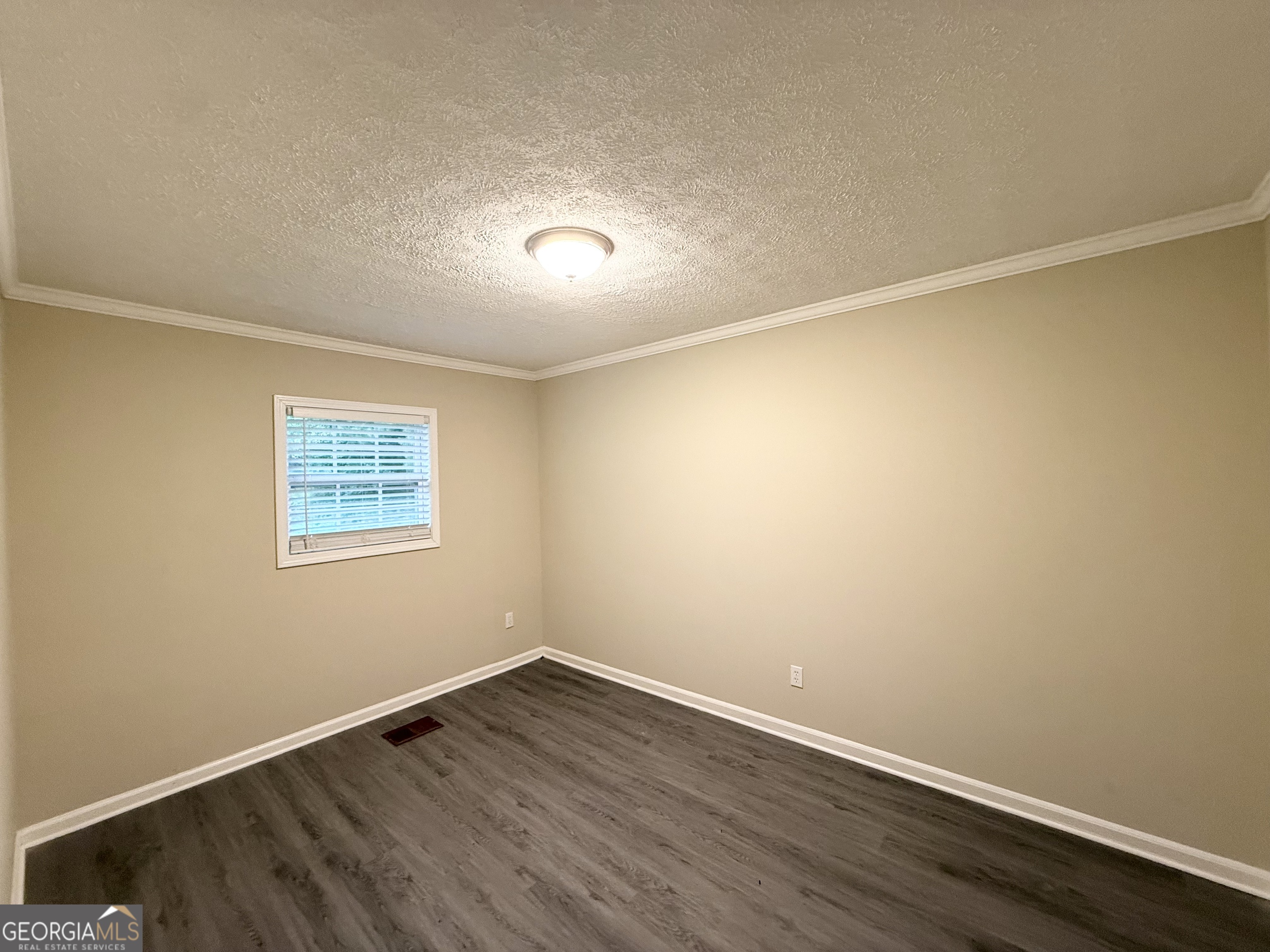 1165 Huey Road Property Photo 5