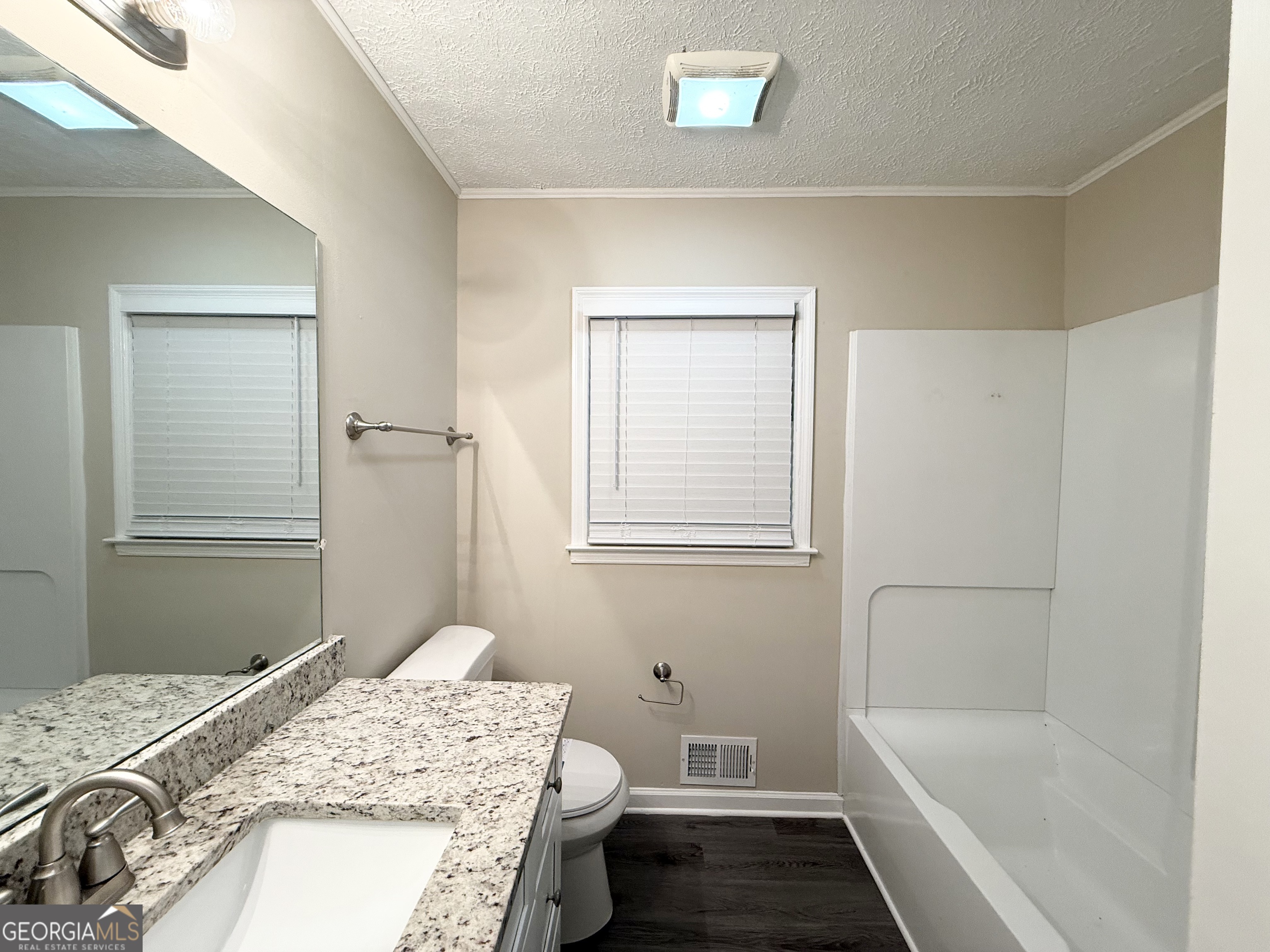 1165 Huey Road Property Photo 12