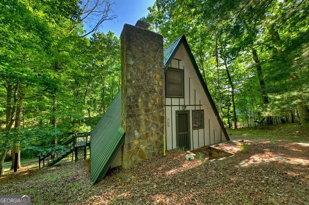 32 Lake Front Drive