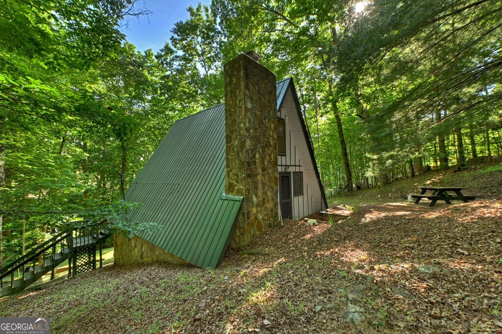 32 Lake Front Drive Property Photo 7