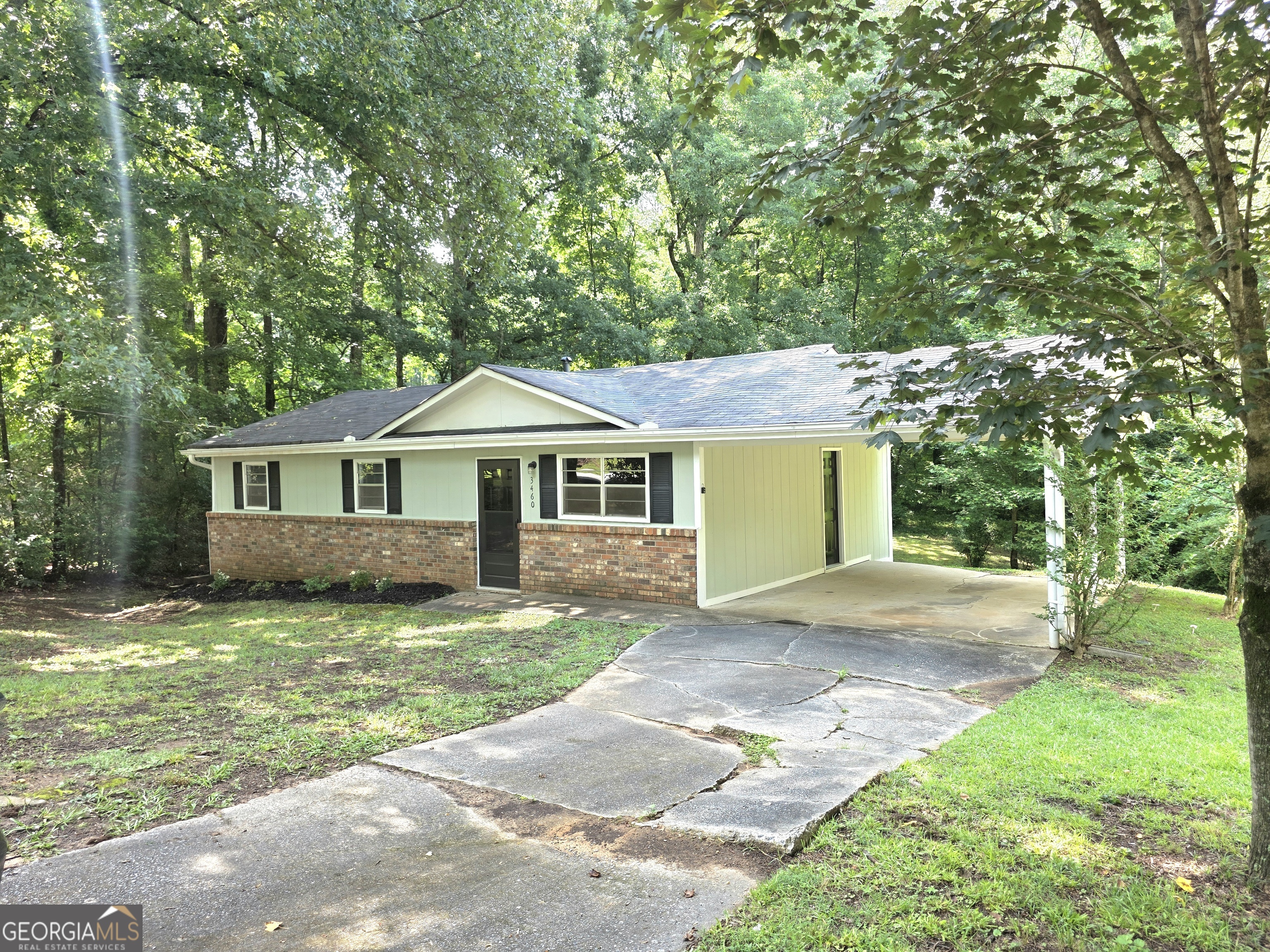 3460 Meadowview Drive Property Photo 2