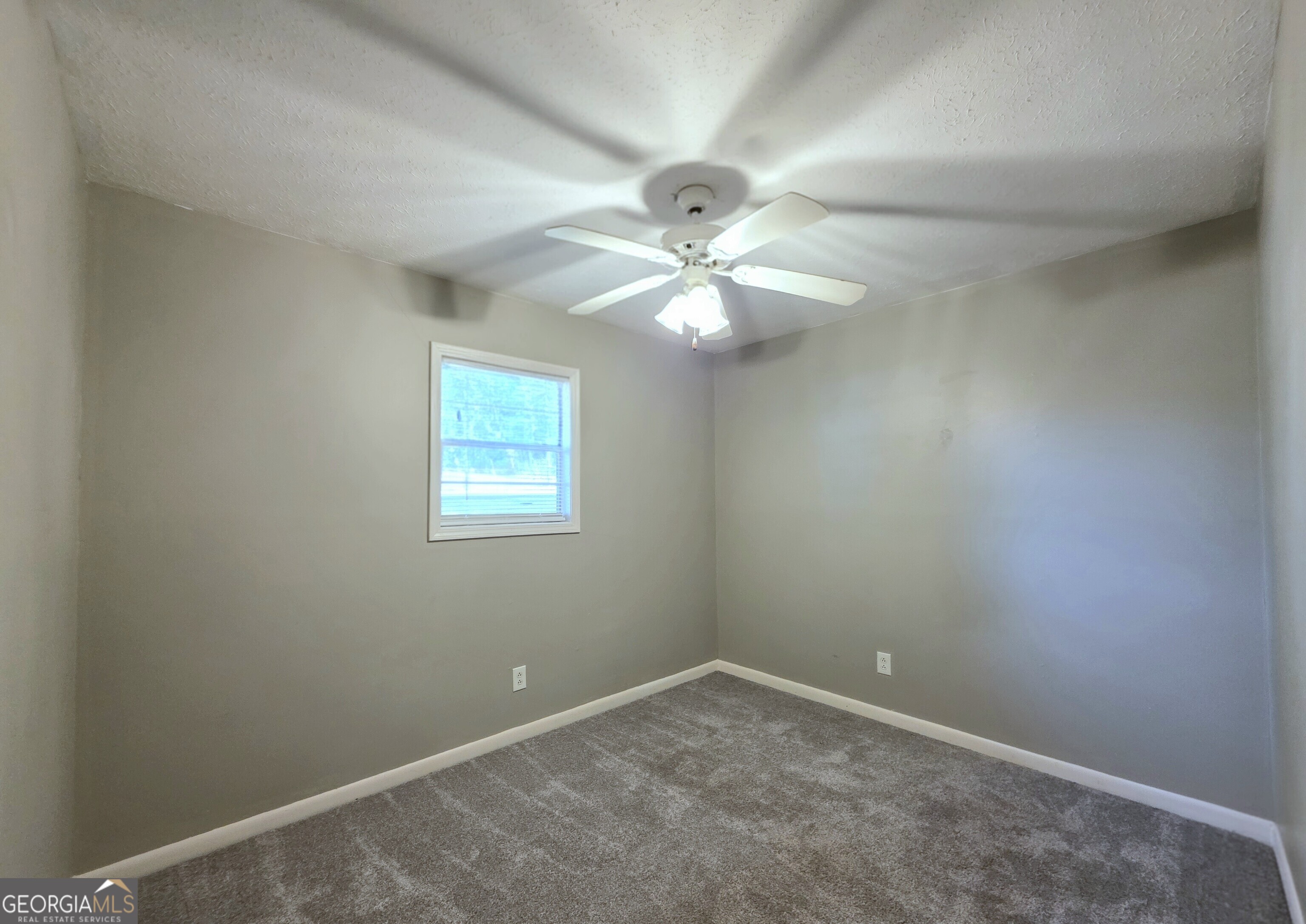 3460 Meadowview Drive Property Photo 6