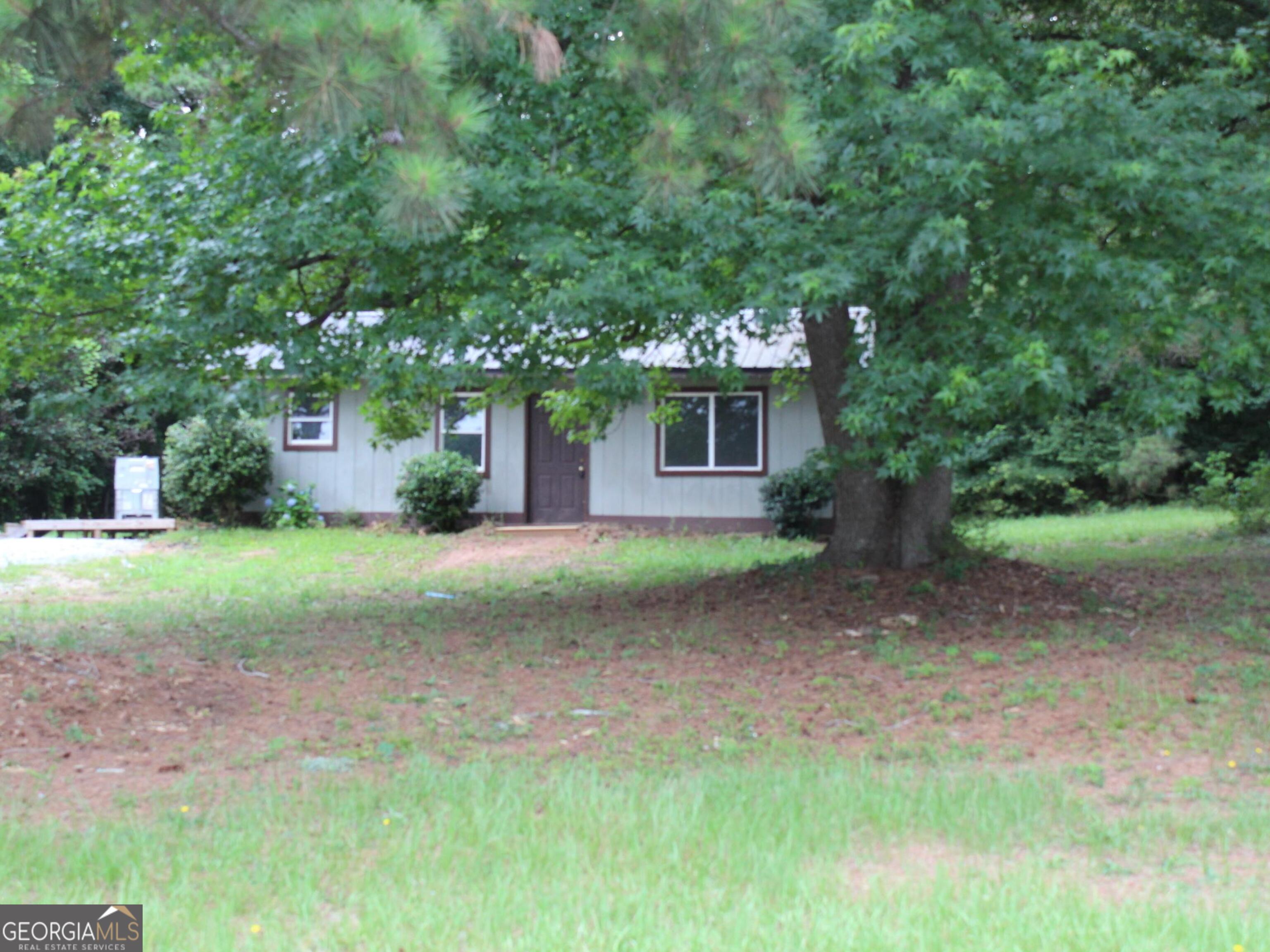 146 E Wright Street Property Photo 3