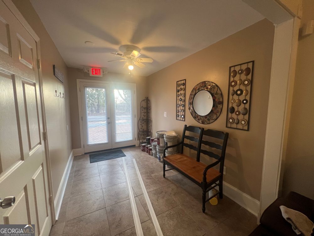1711 Ralph David Abernathy Boulevard Property Photo 4