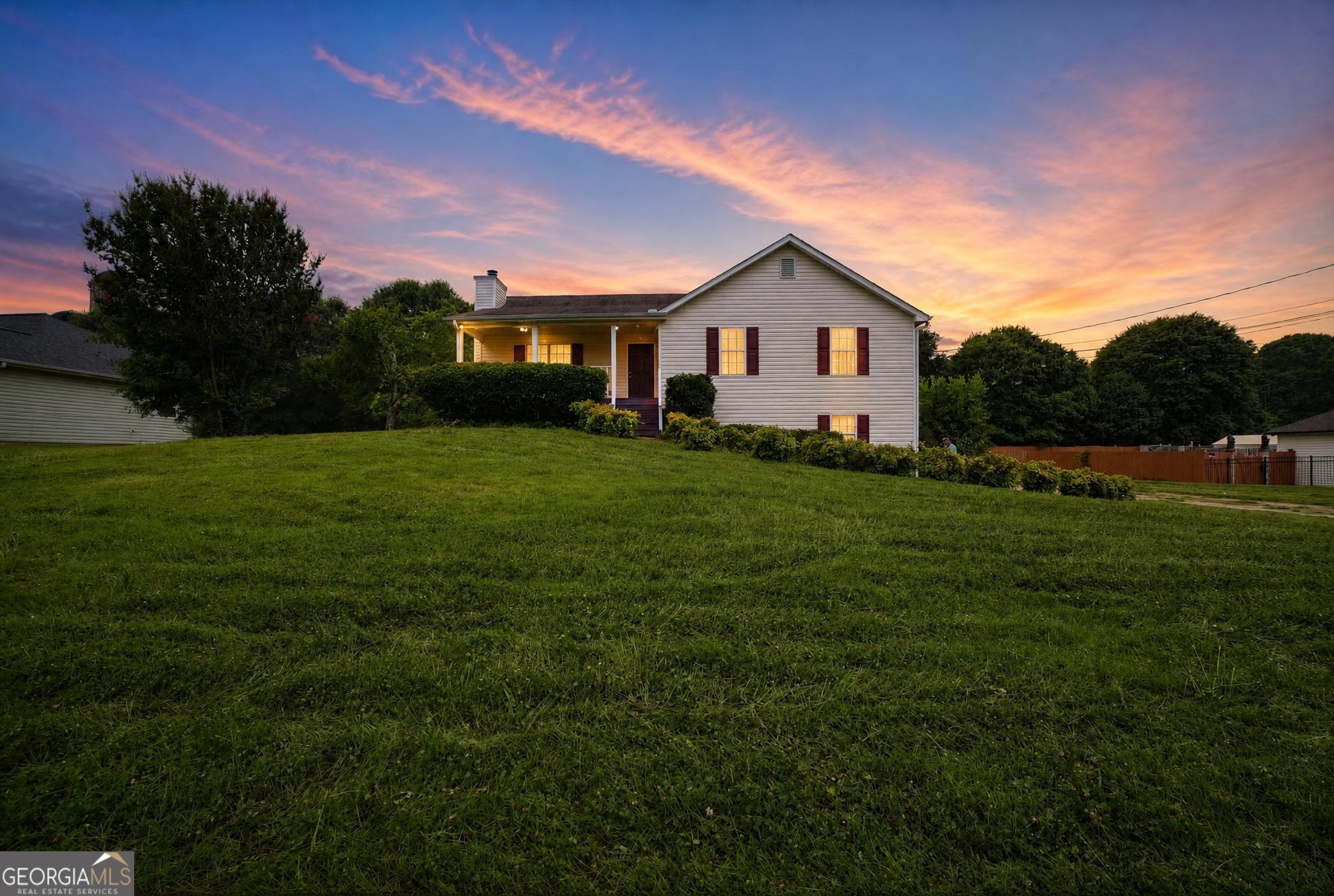 75 Linsley Way Property Photo 3