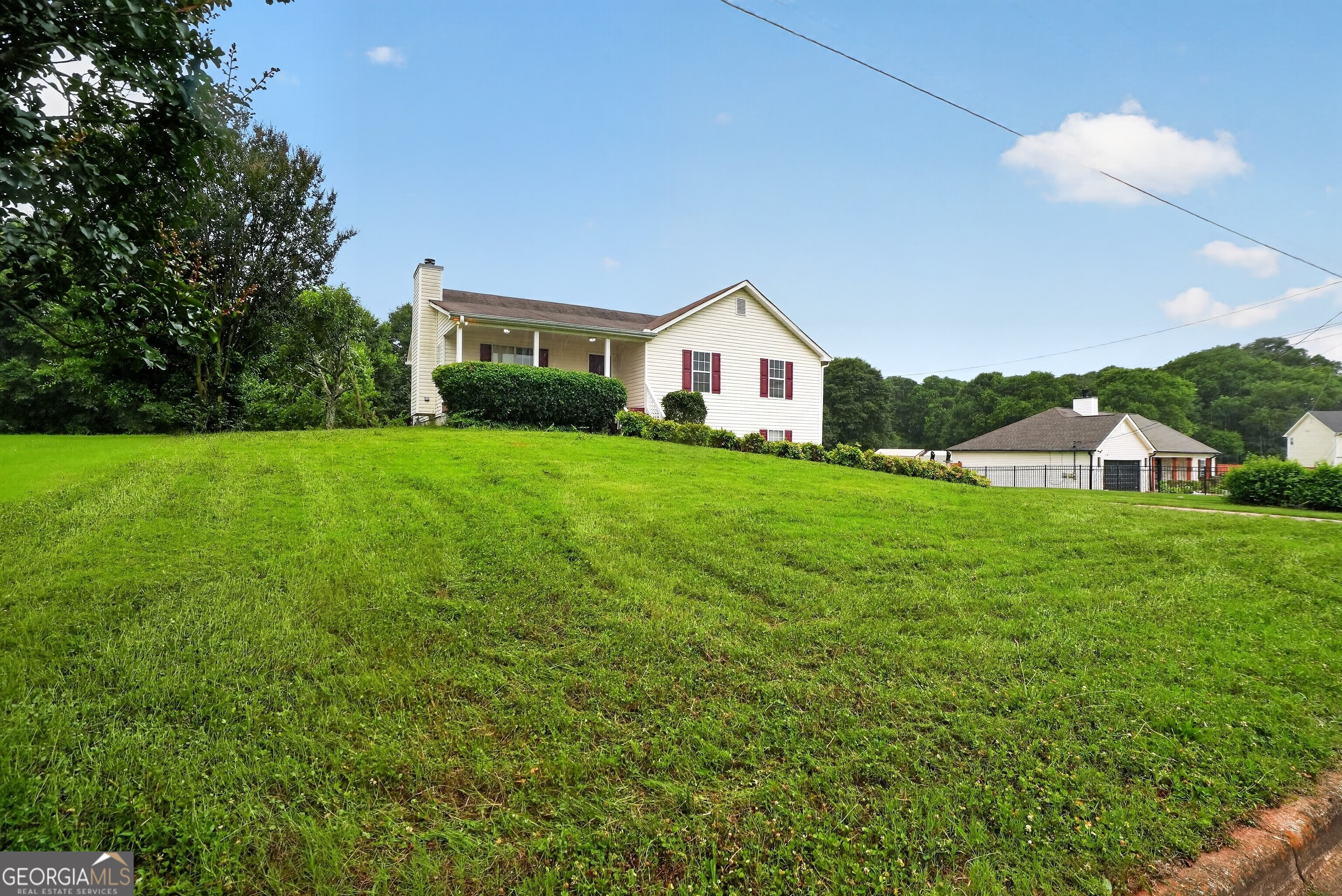 75 Linsley Way Property Photo 4