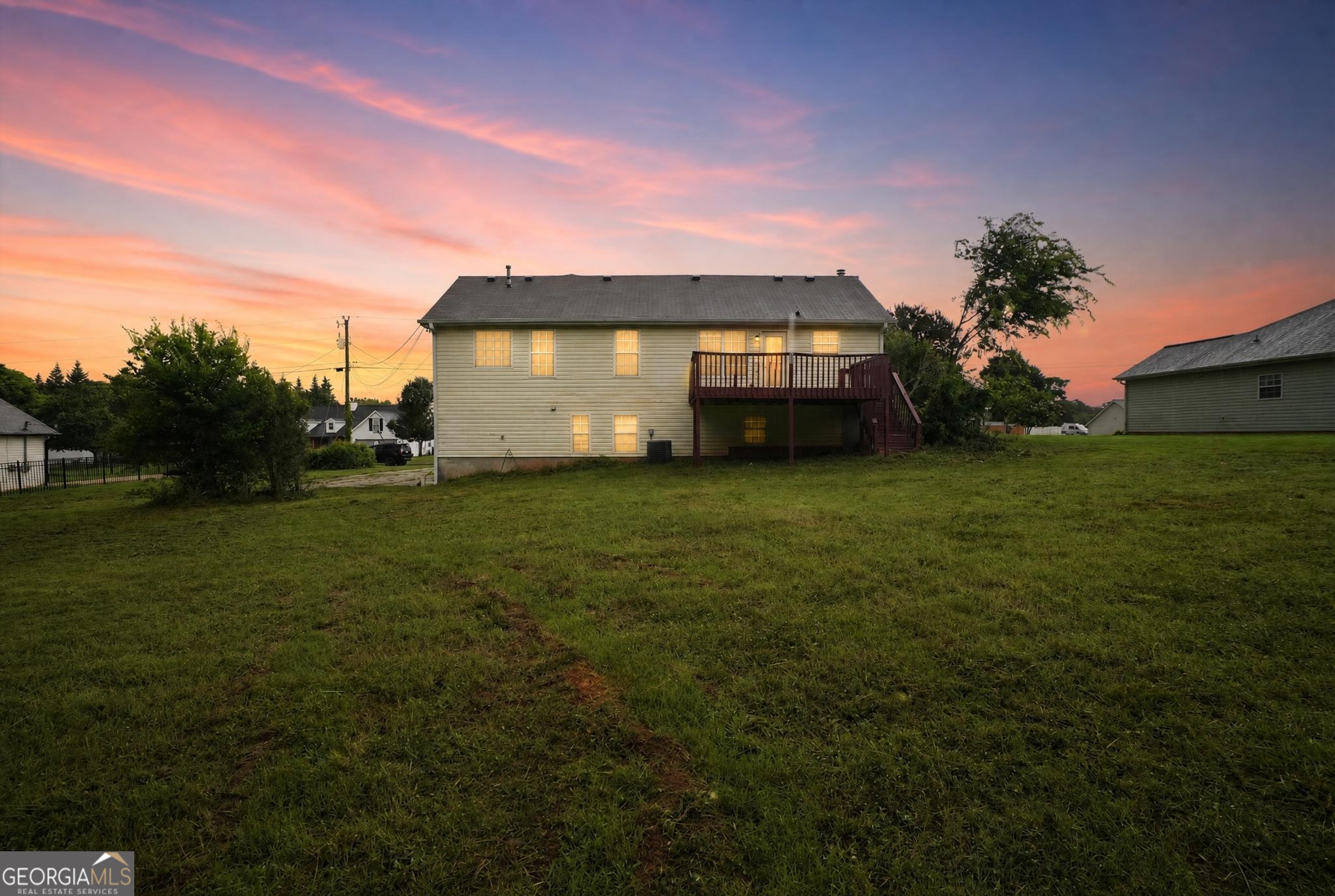 75 Linsley Way Property Photo 7