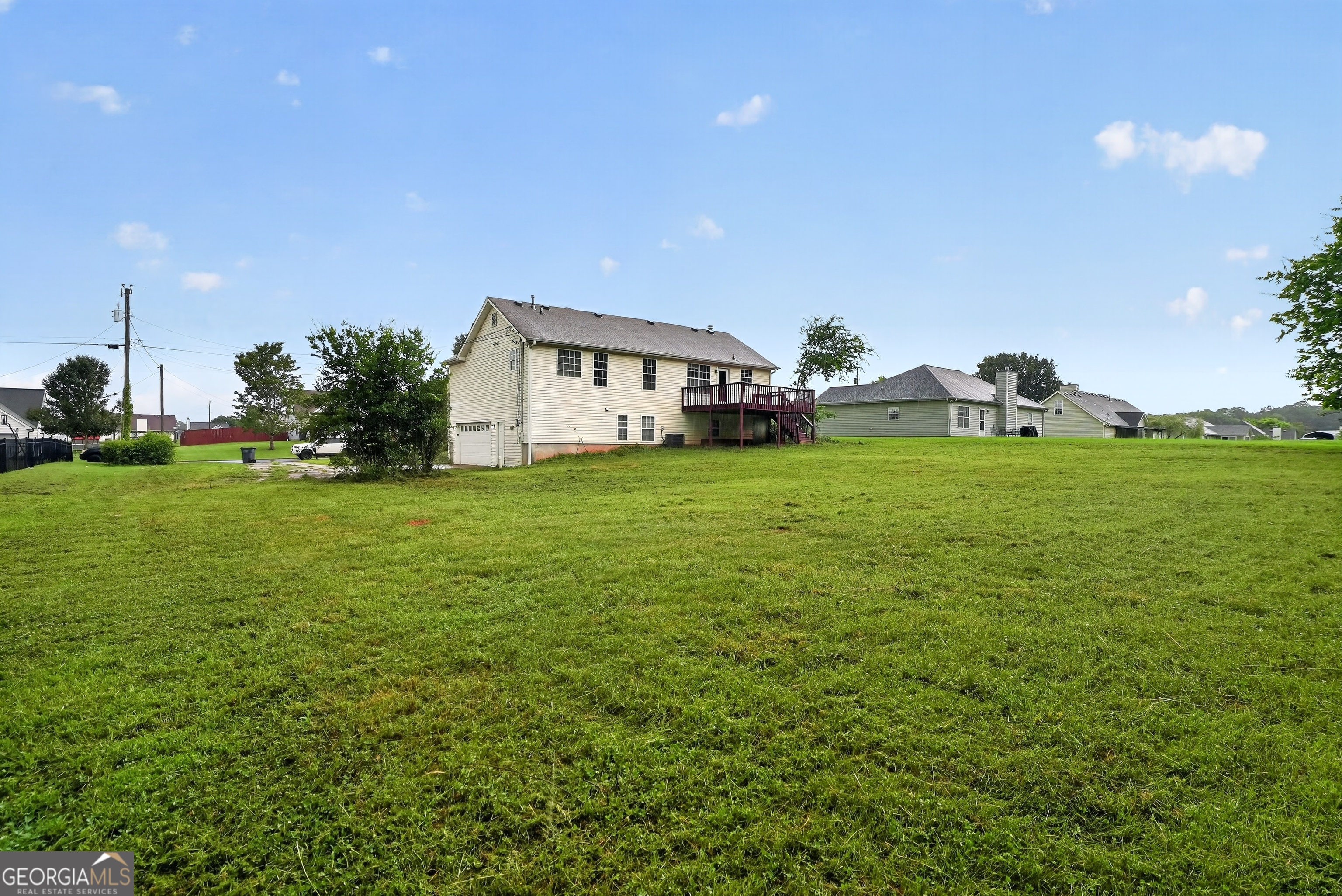75 Linsley Way Property Photo 13