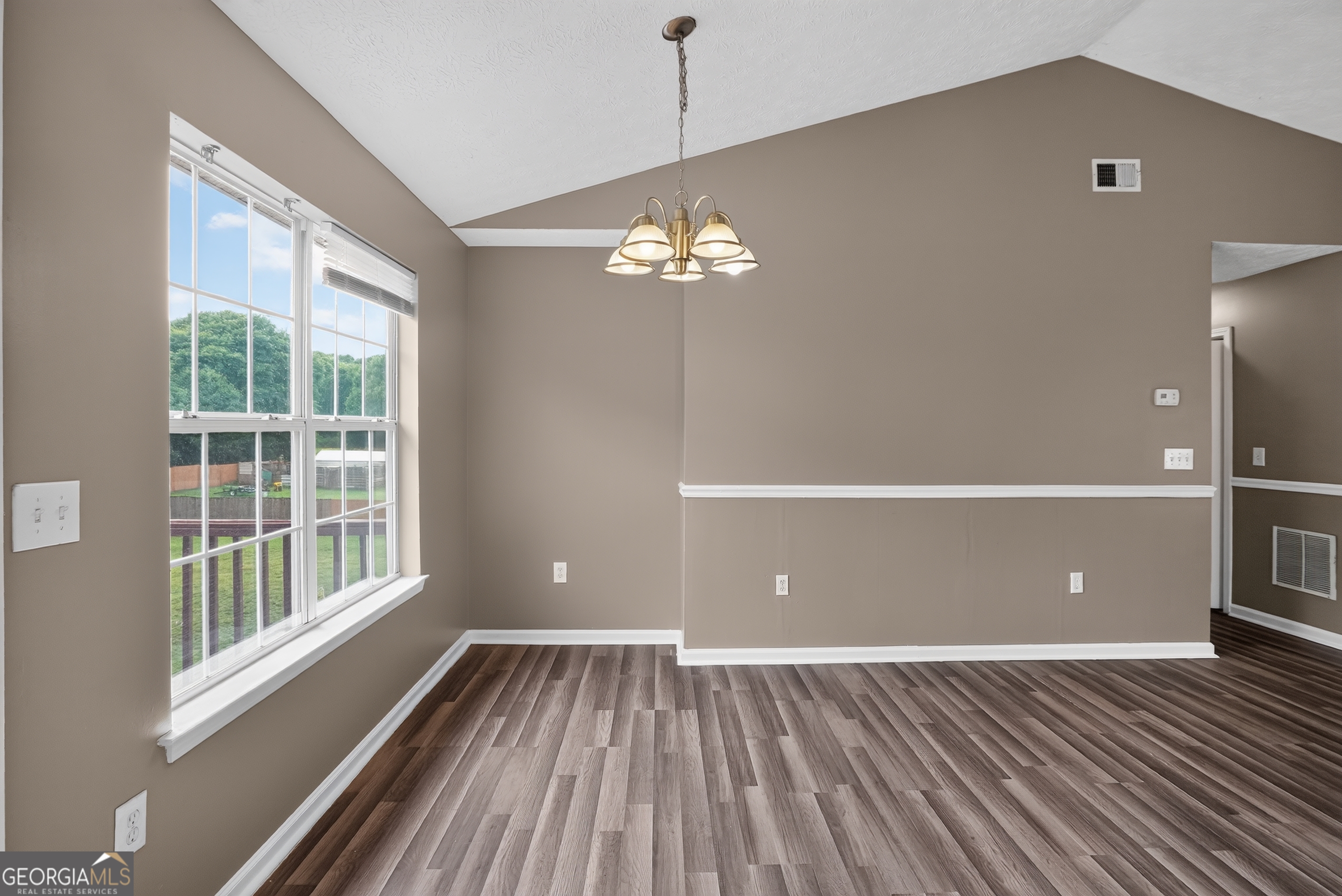 75 Linsley Way Property Photo 27