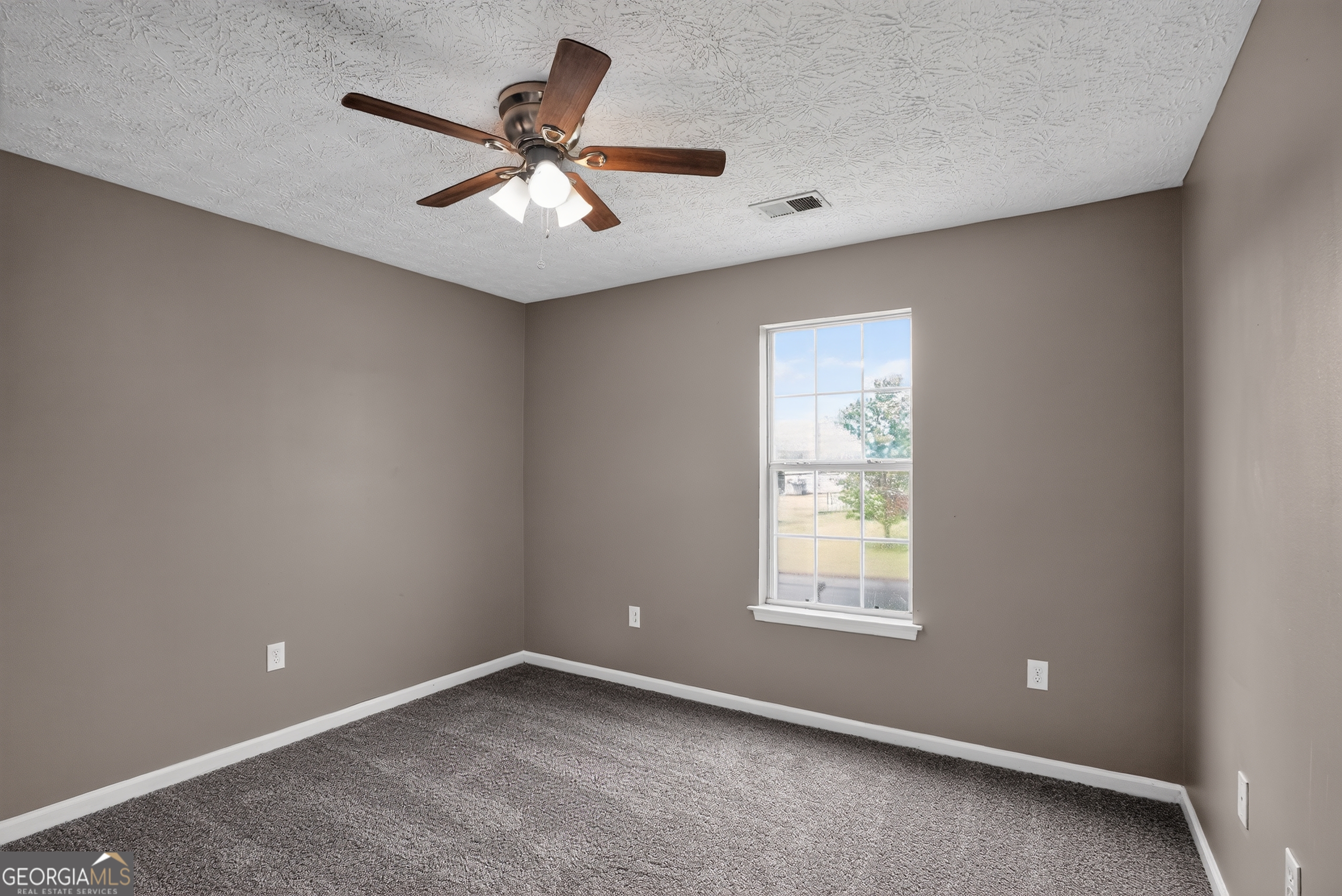 75 Linsley Way Property Photo 32