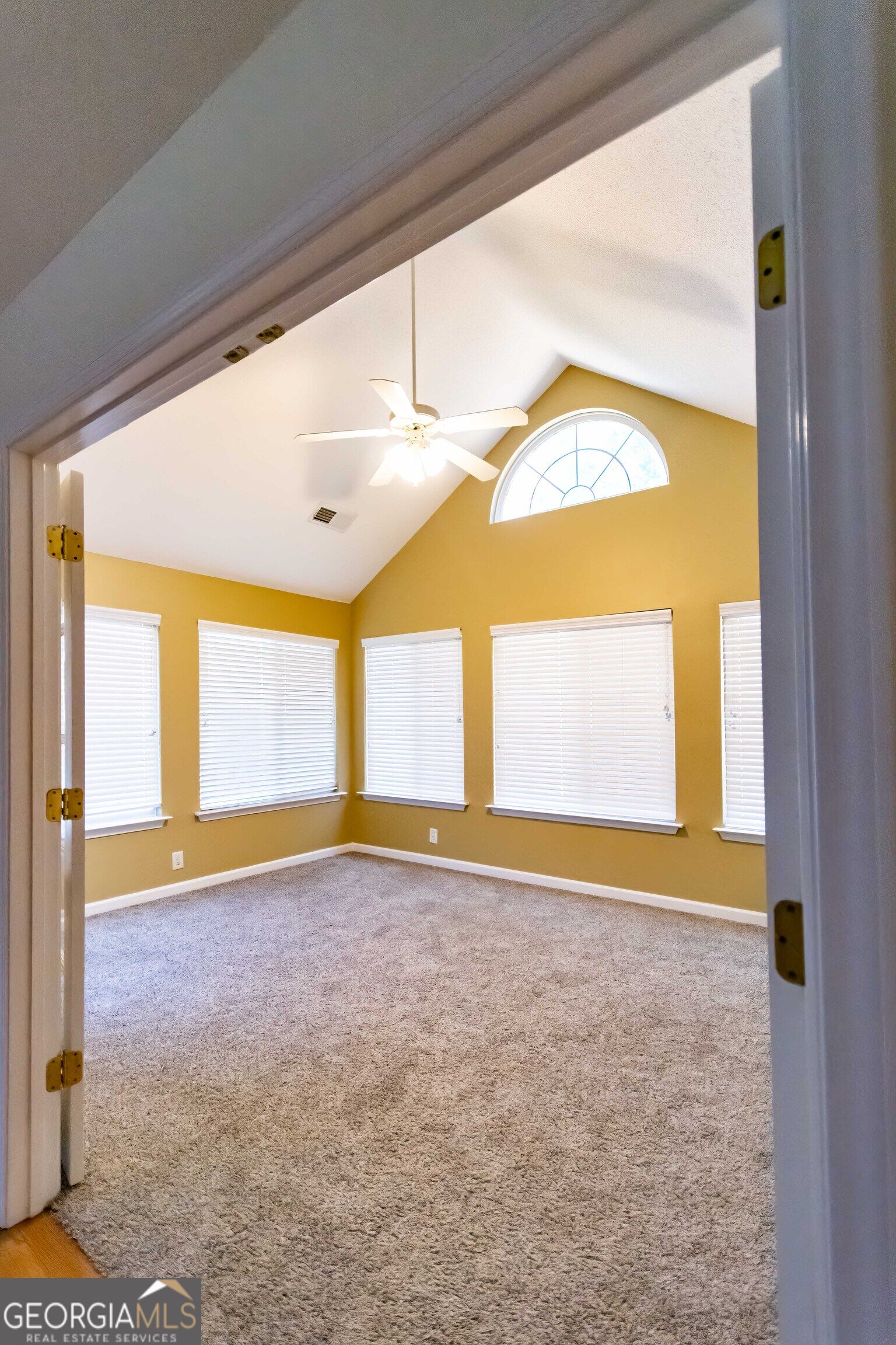 6107 Menlow Court Property Photo 7