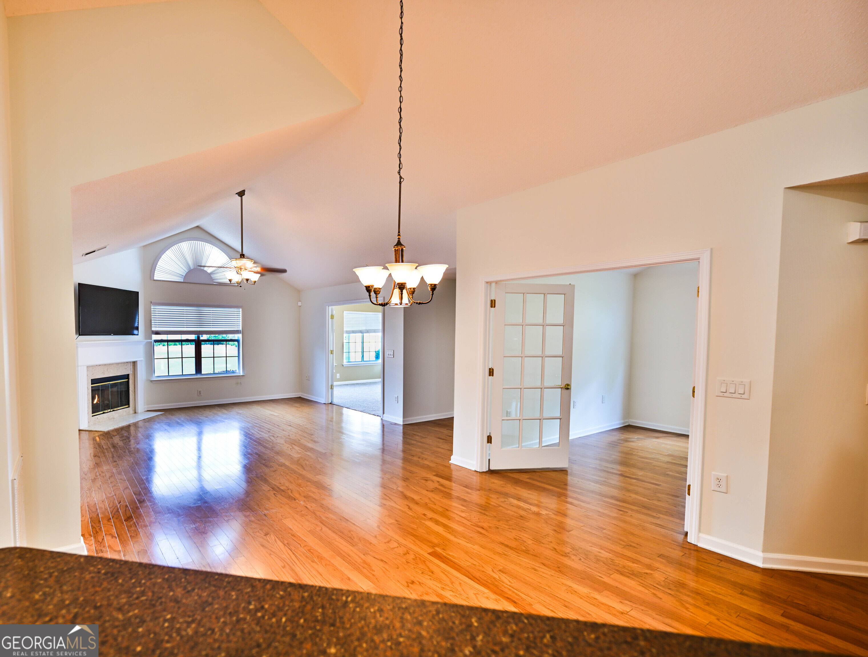 6107 Menlow Court Property Photo 9