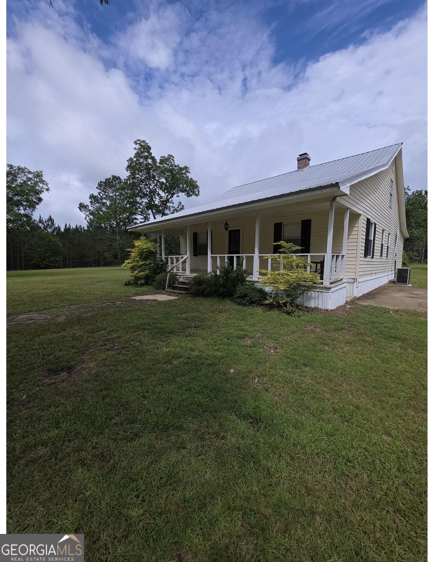 234 Robin Road Property Photo 2