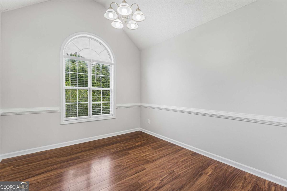 1312 Vine Circle Property Photo 7