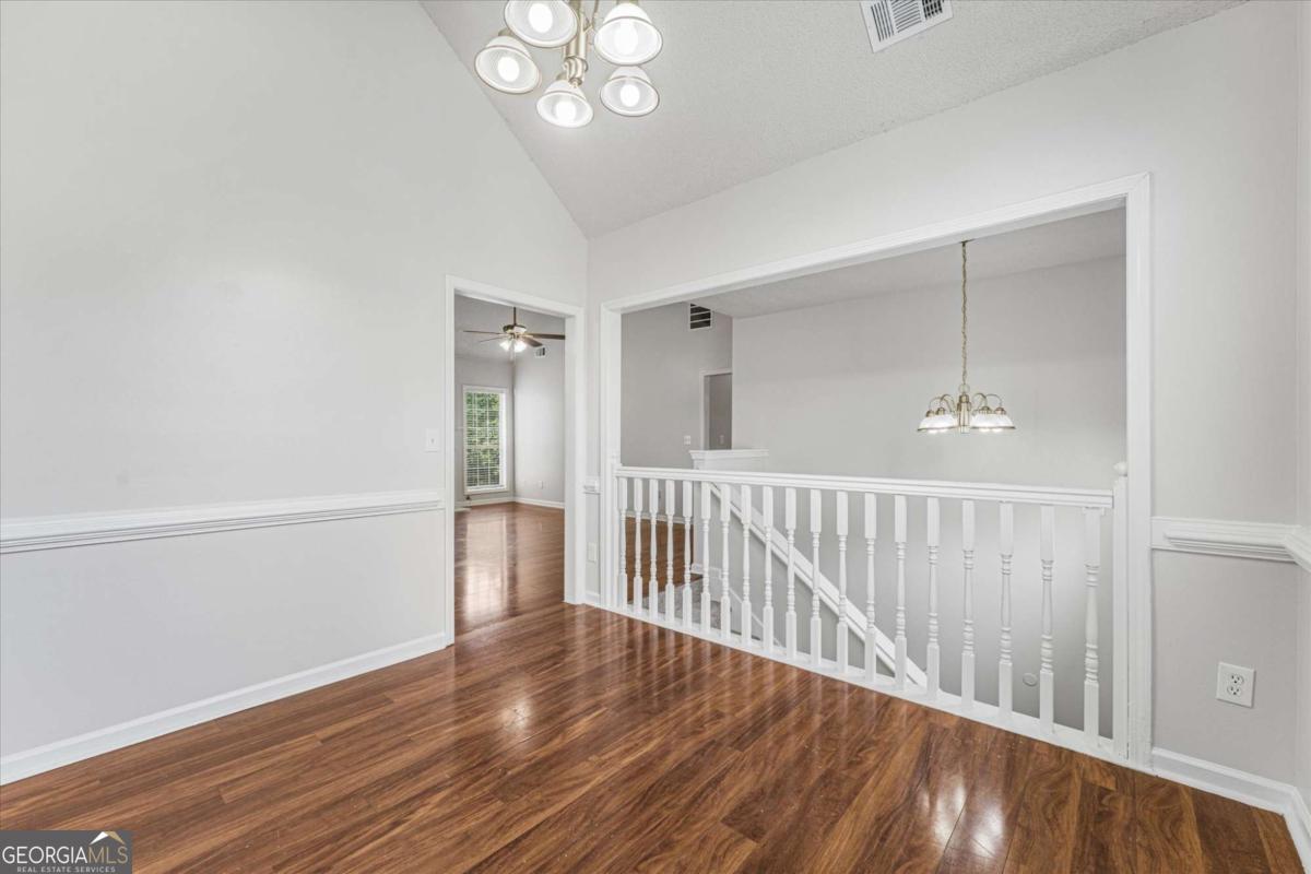1312 Vine Circle Property Photo 8