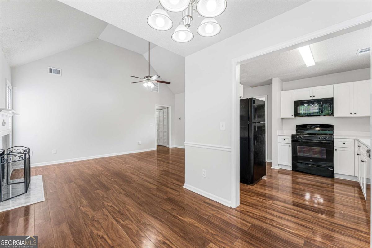 1312 Vine Circle Property Photo 14