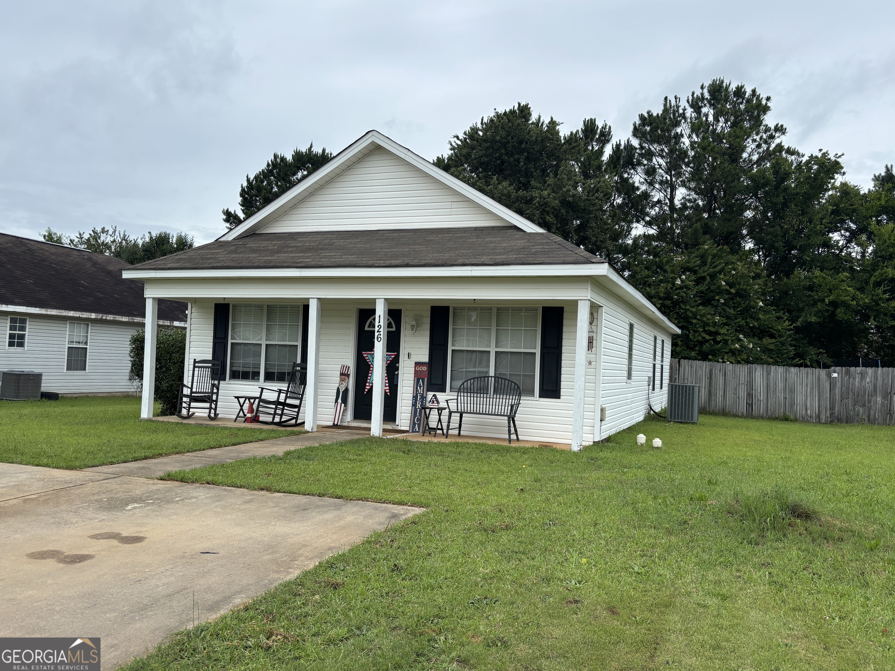 126 Kentshire Lane Property Photo 2