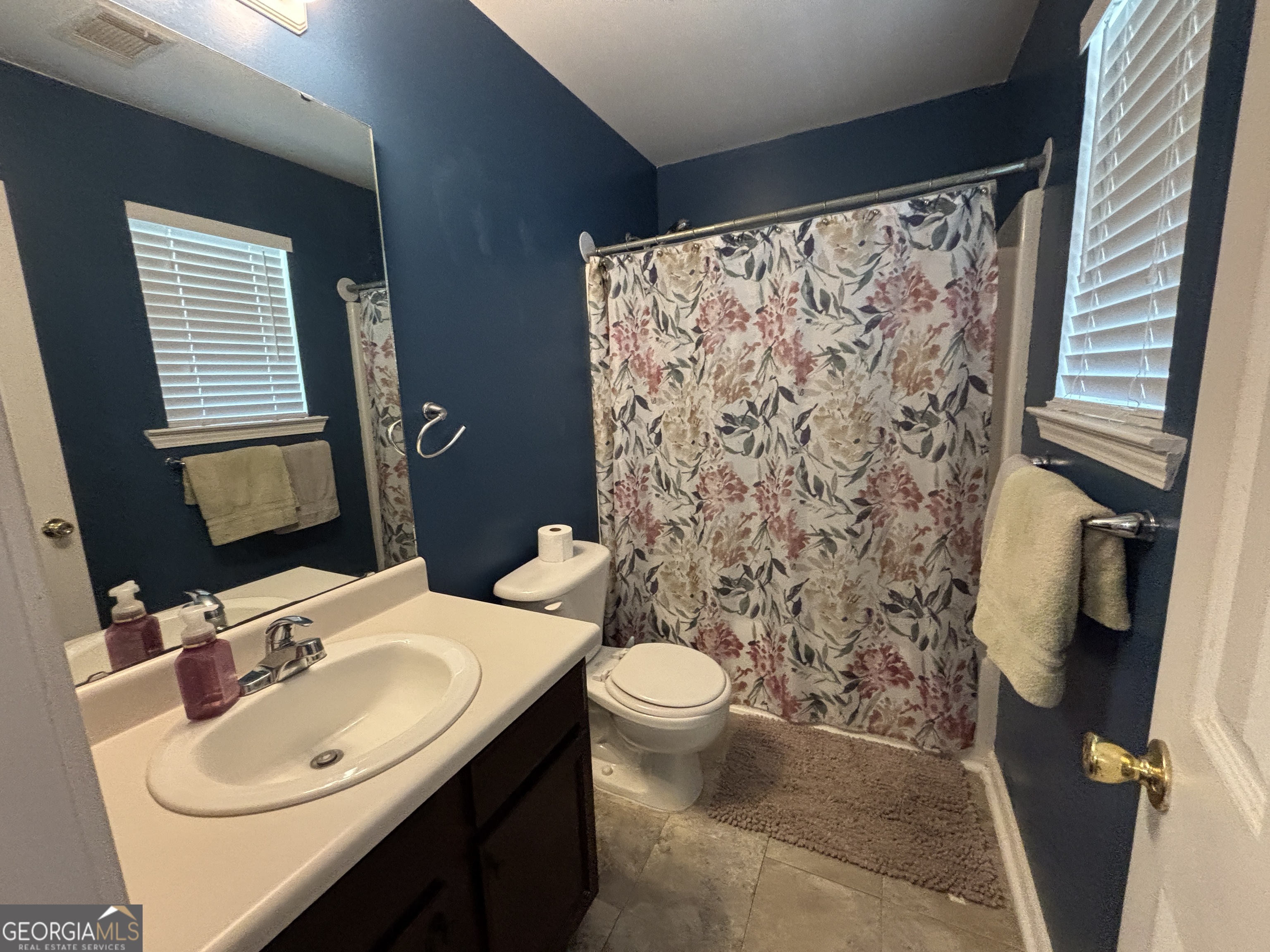 126 Kentshire Lane Property Photo 23