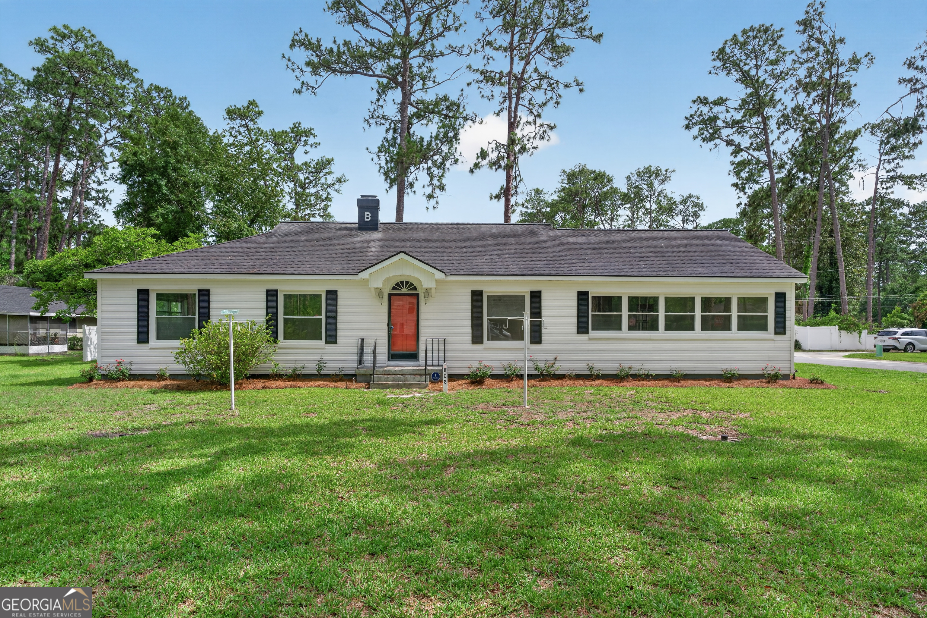 808 Seminole Trail Property Photo 1