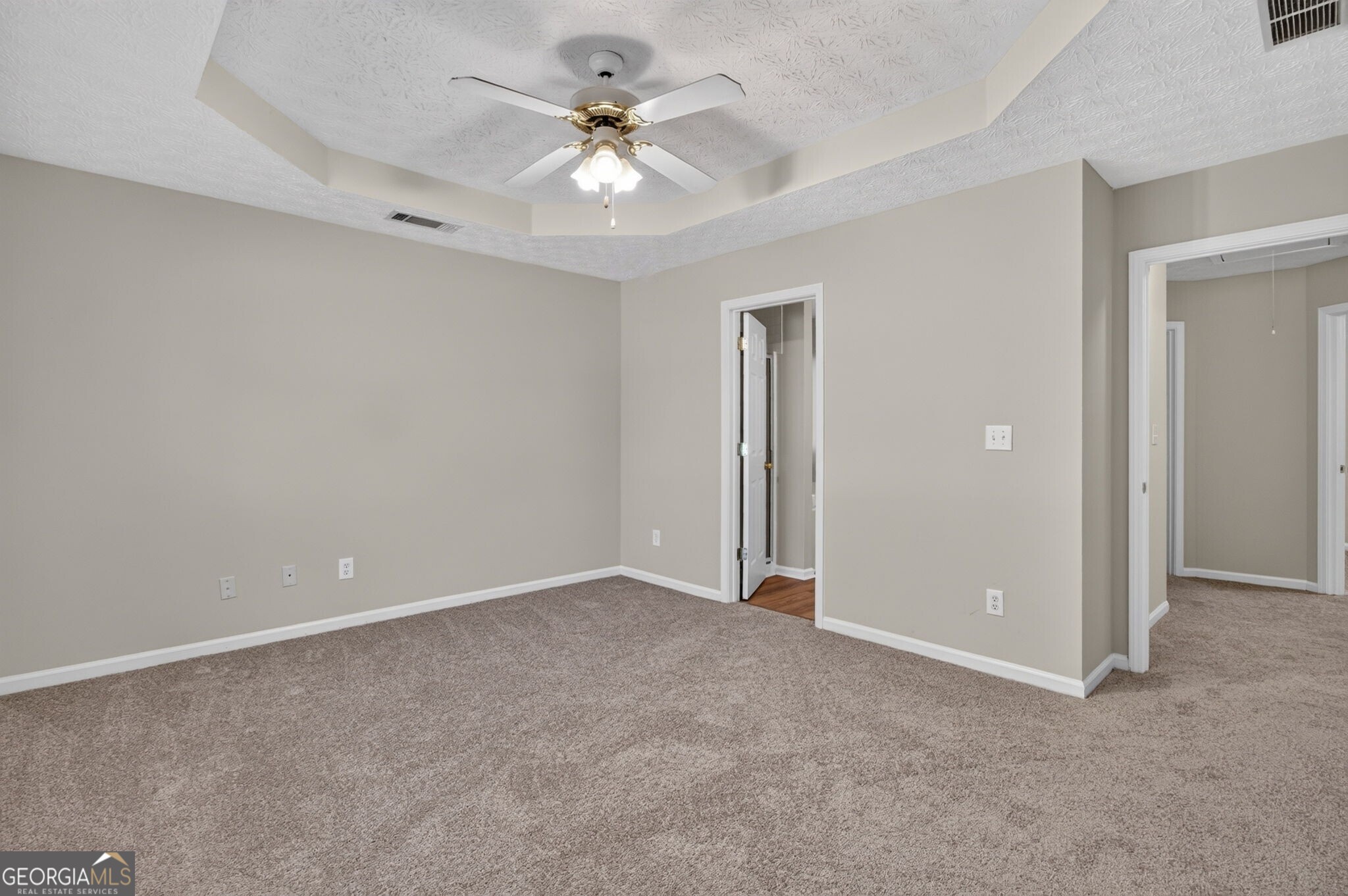 1520 Riverglen Drive Property Photo 19