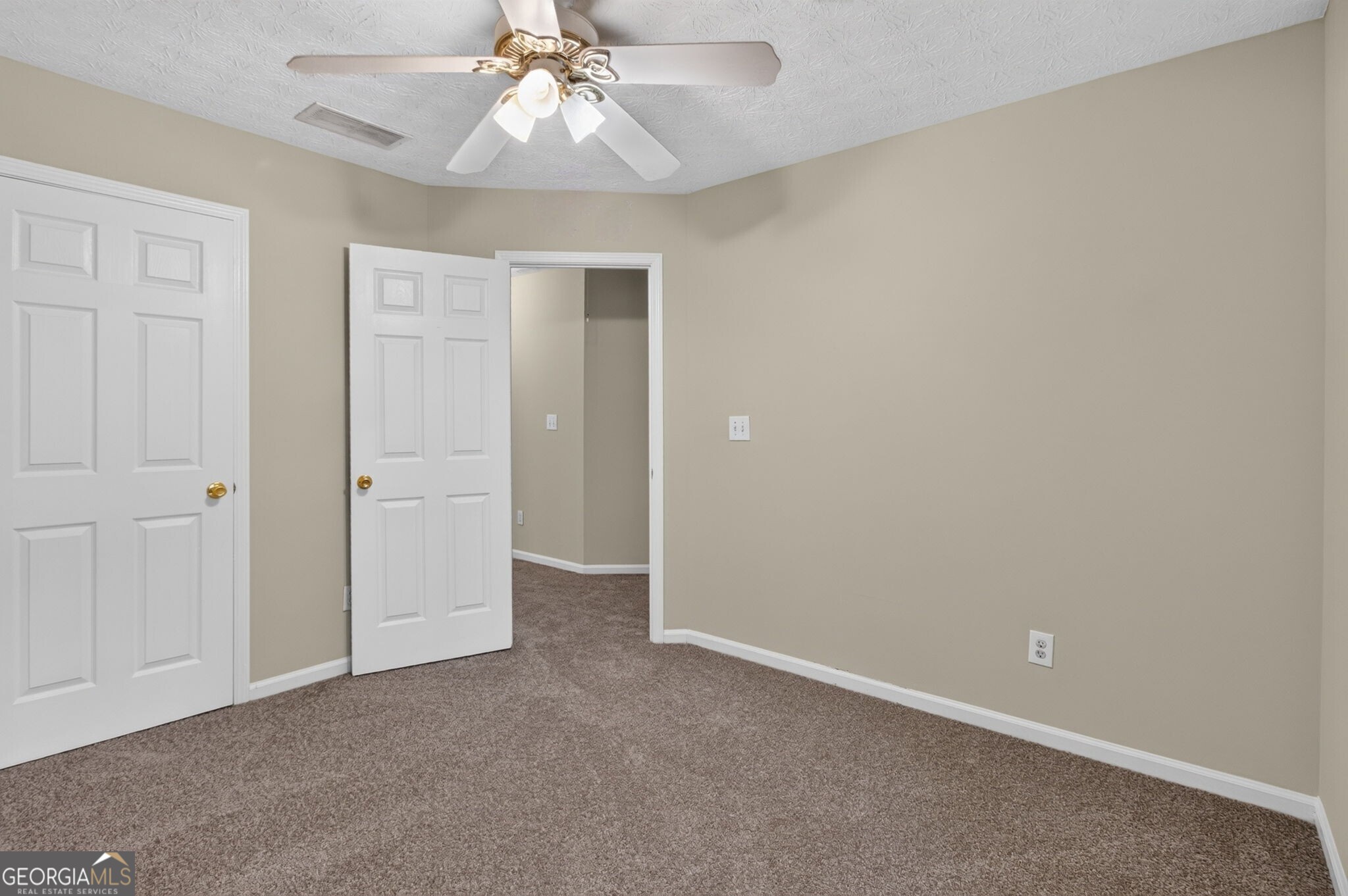 1520 Riverglen Drive Property Photo 23