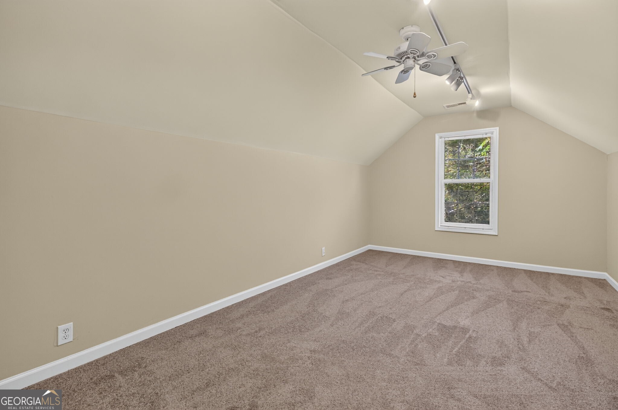 1520 Riverglen Drive Property Photo 31