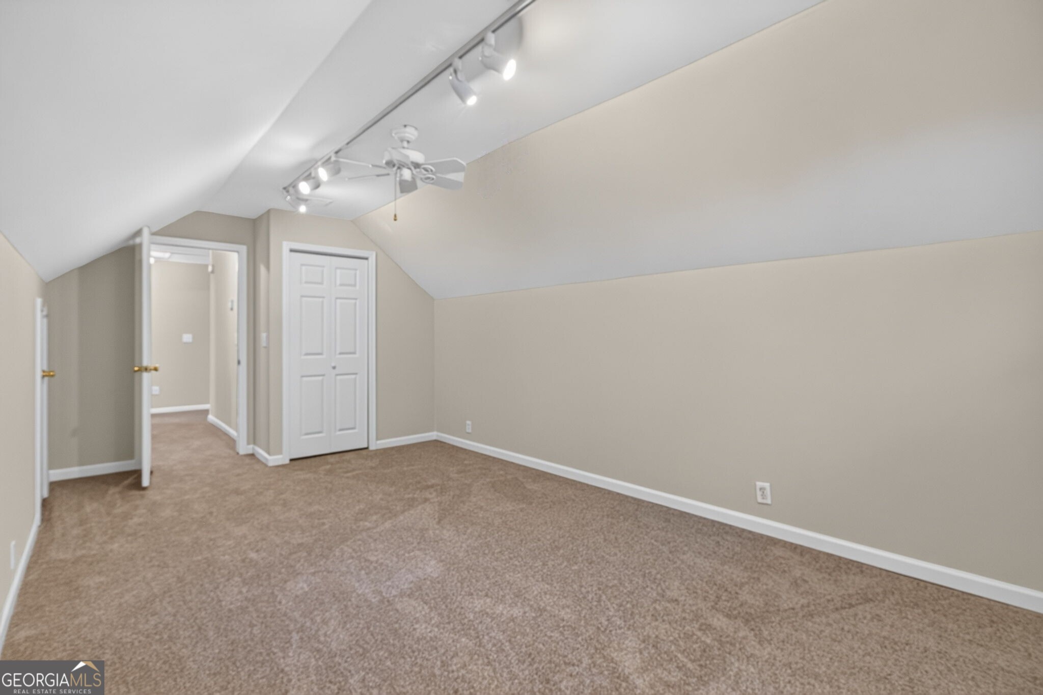 1520 Riverglen Drive Property Photo 32