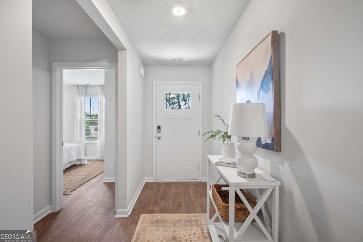 404 Mims Street Property Photo 6