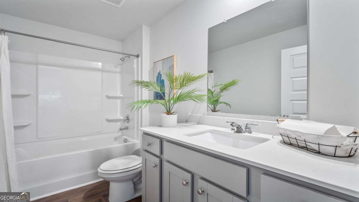 404 Mims Street Property Photo 21