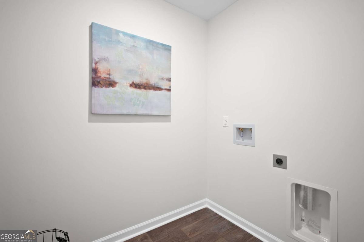 404 Mims Street Property Photo 23